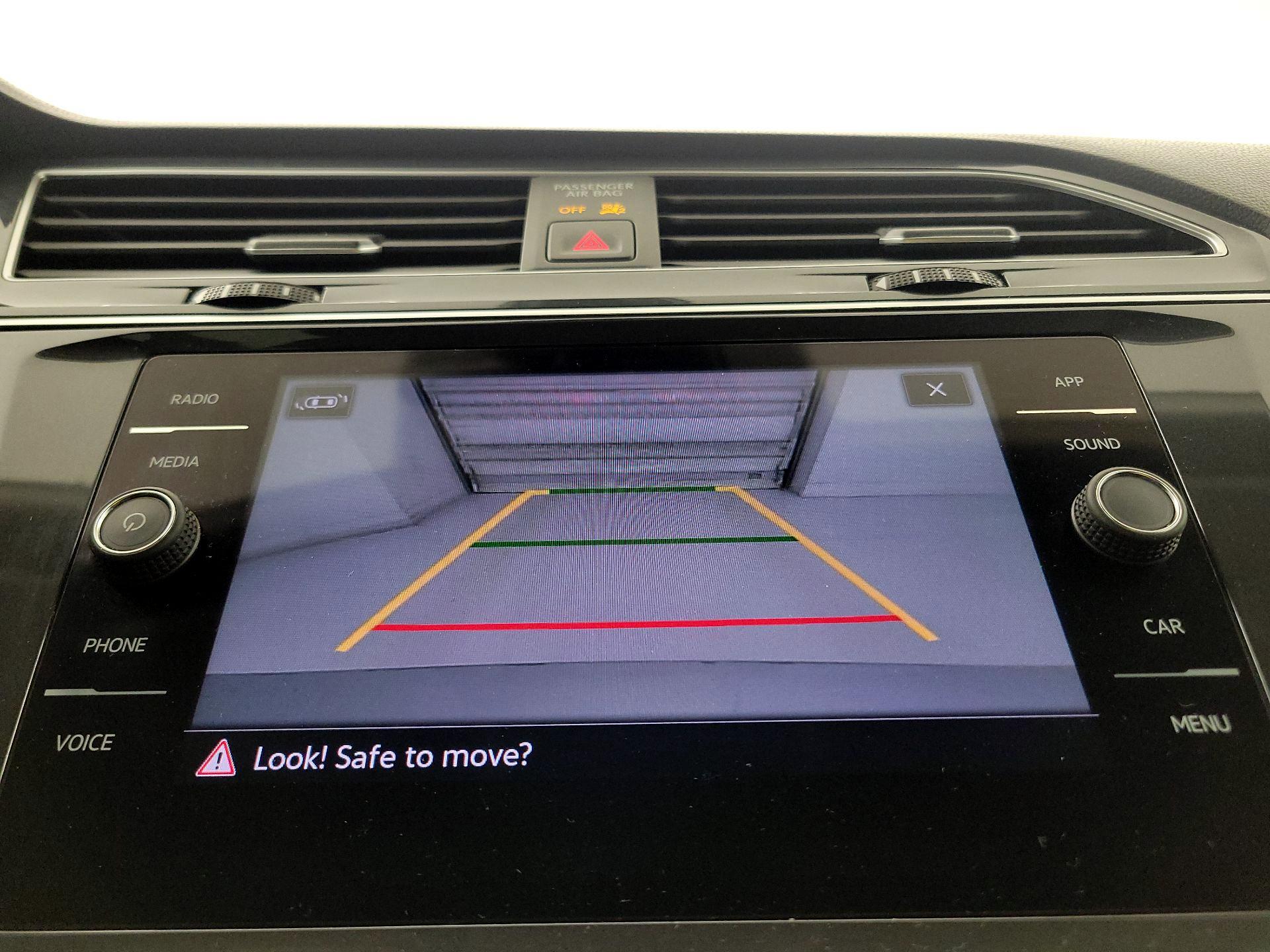 Thumbnail: 2024 Volkswagen Tiguan - 14