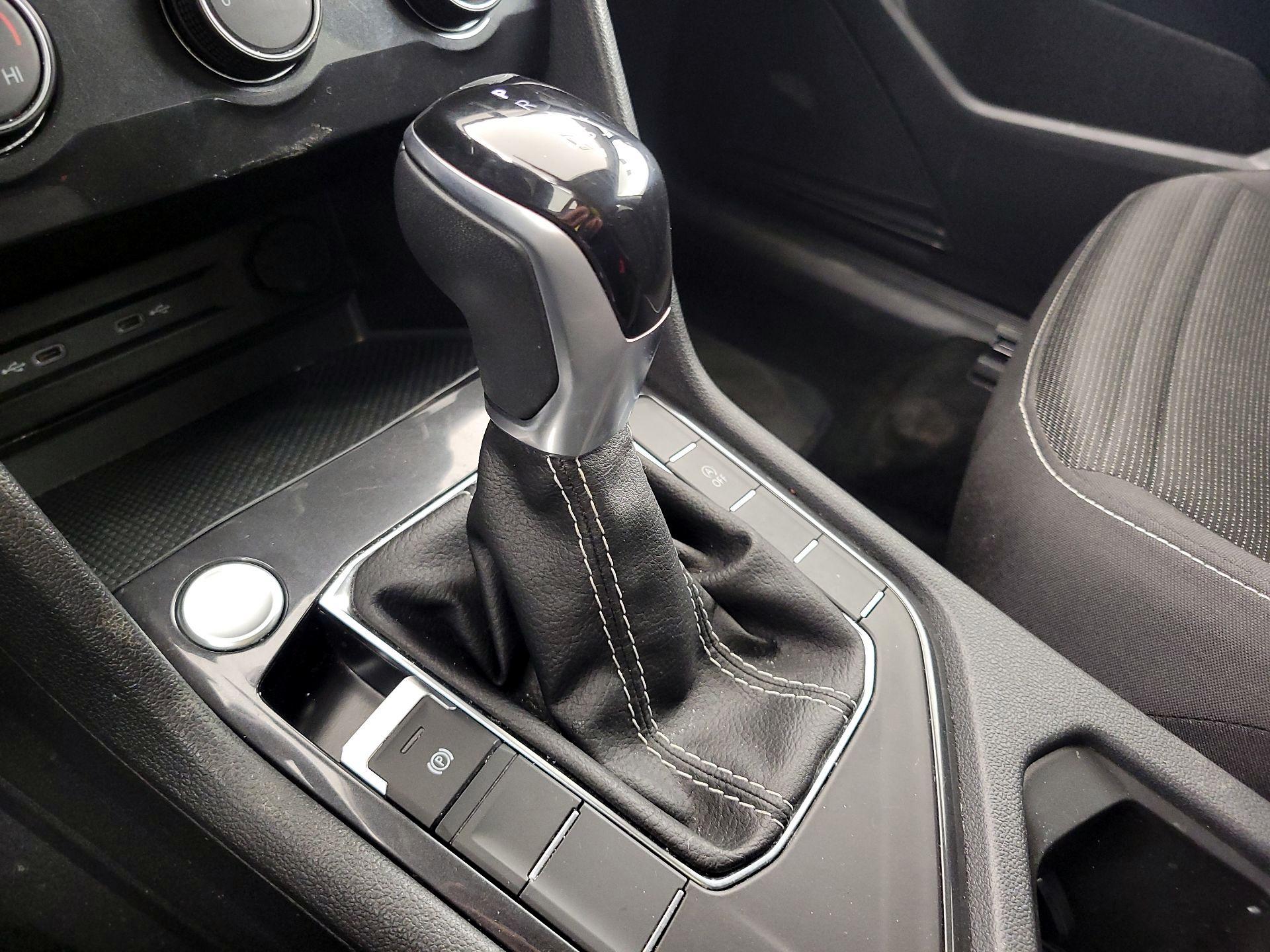 Thumbnail: 2024 Volkswagen Tiguan - 17