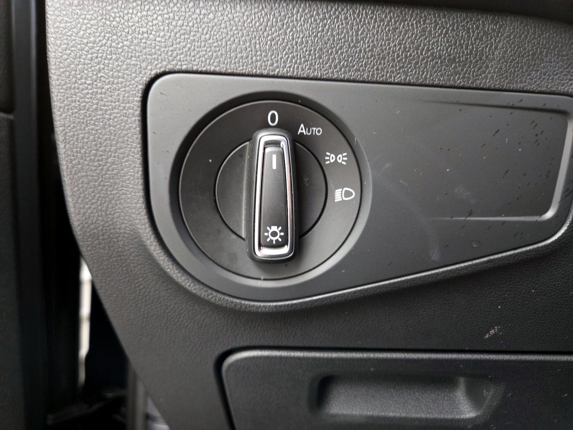 Thumbnail: 2024 Volkswagen Tiguan - 13