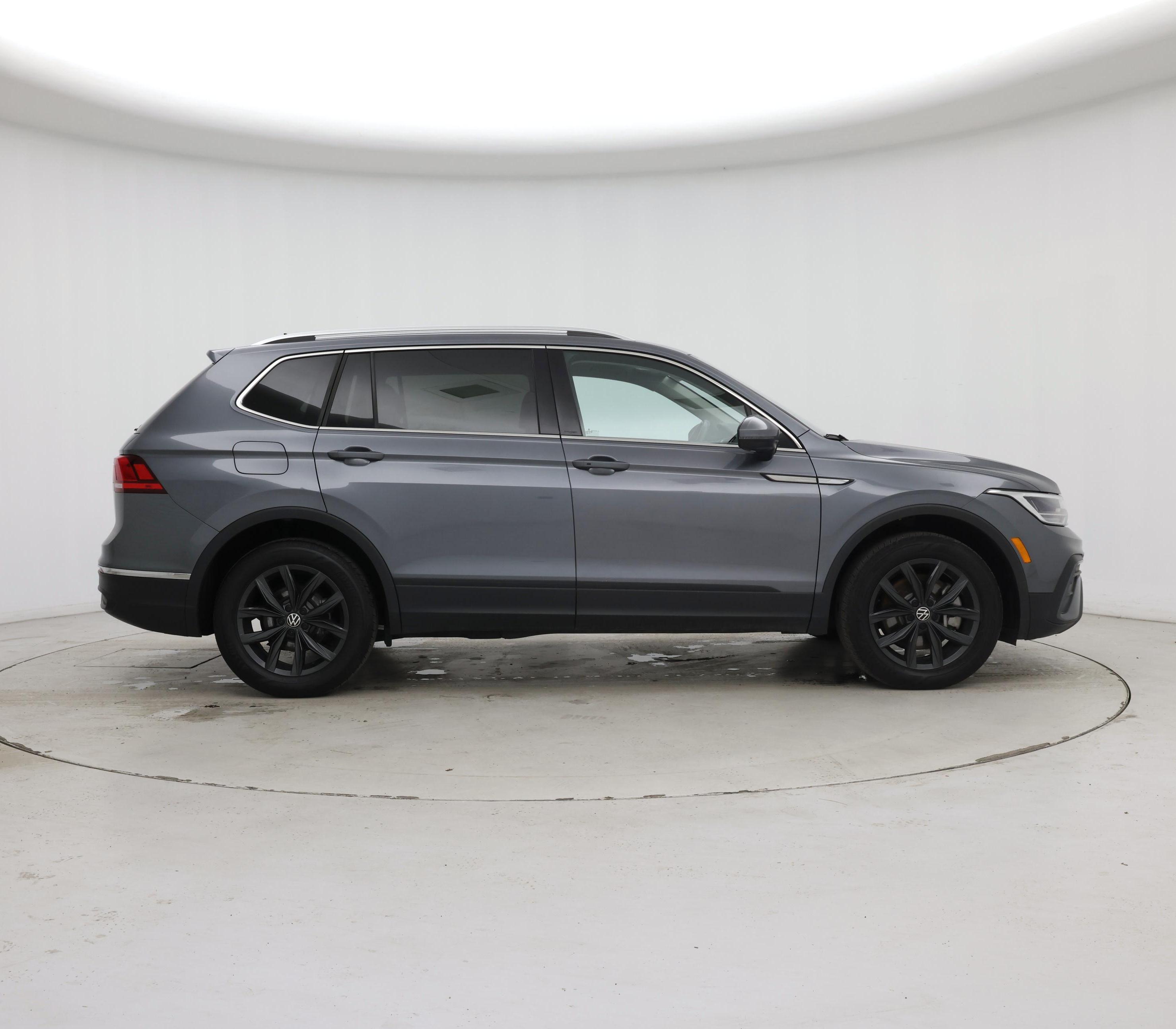 Thumbnail: 2024 Volkswagen Tiguan - 7