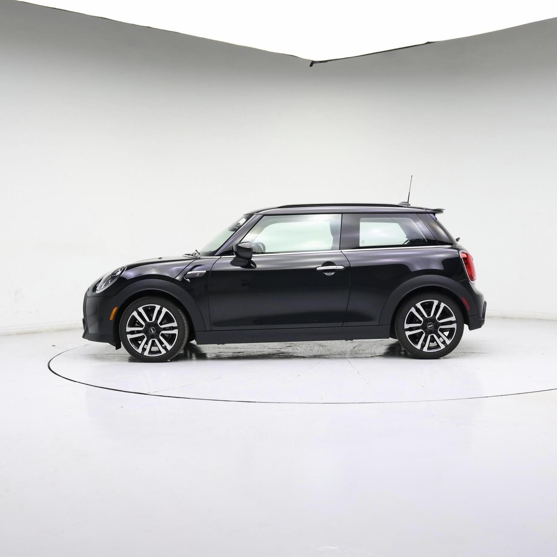 Thumbnail: 2024 MINI Cooper Hardtop - 3