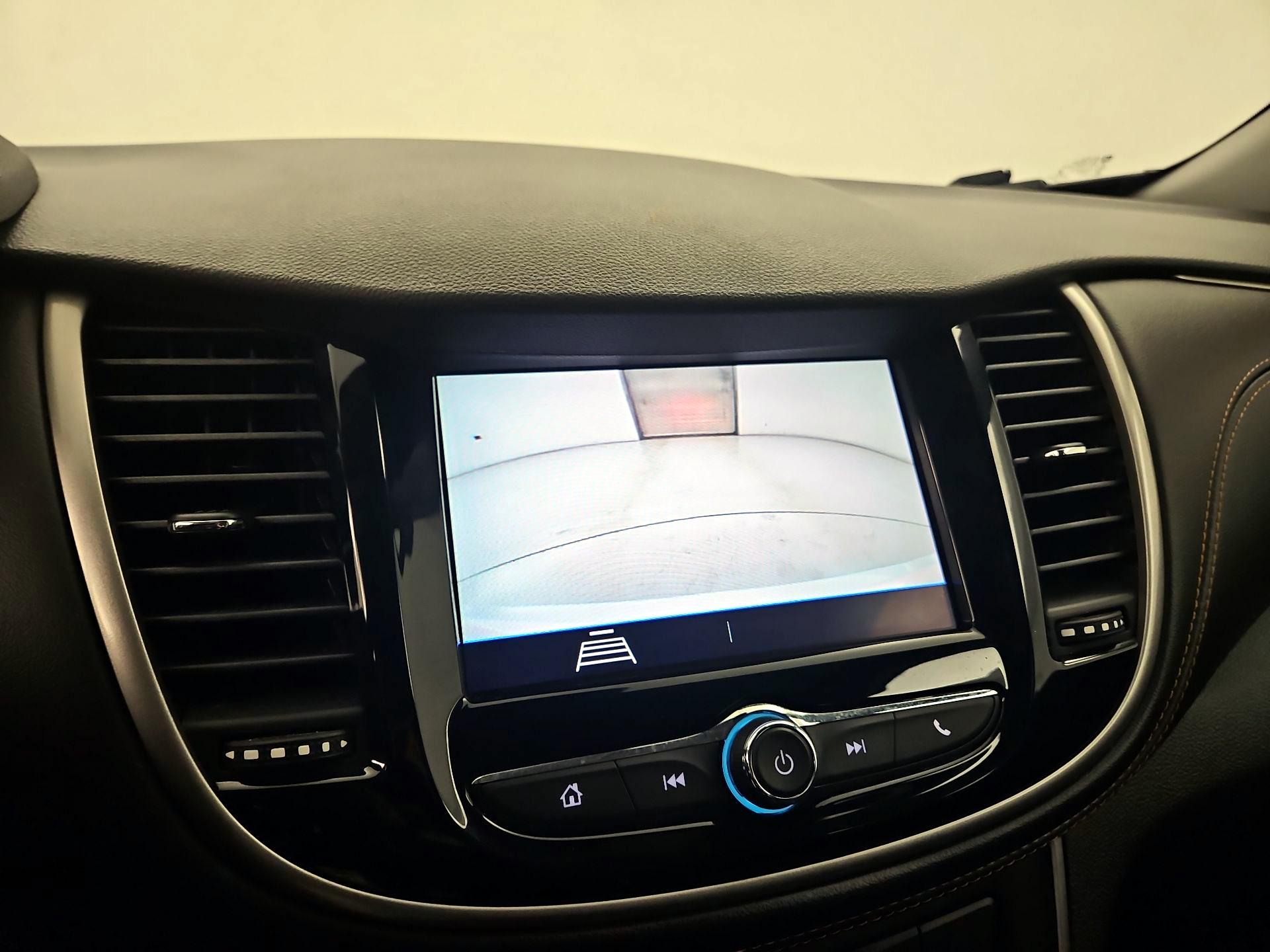 Thumbnail: 2020 Chevrolet Trax - 14