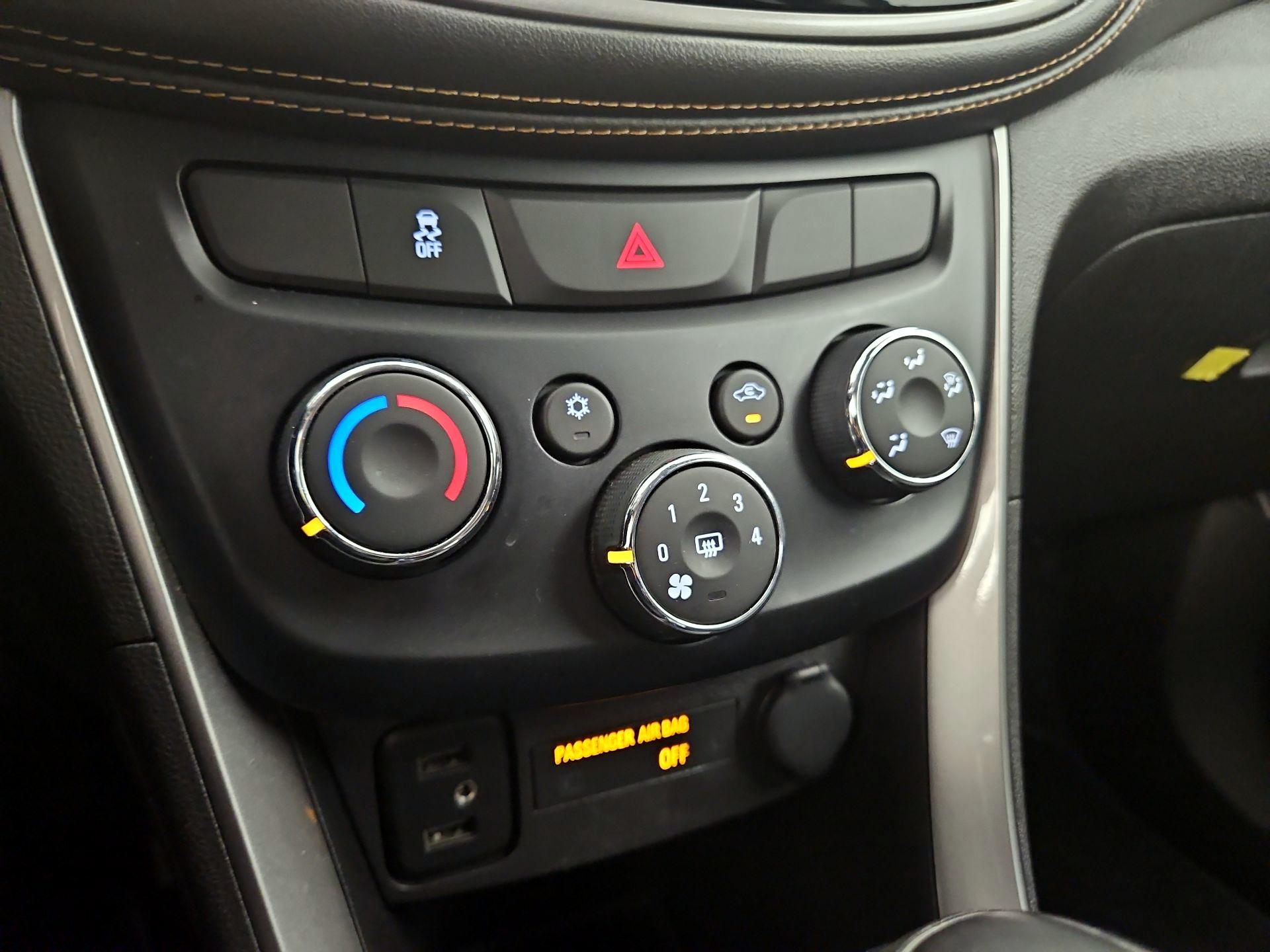 Thumbnail: 2020 Chevrolet Trax - 16