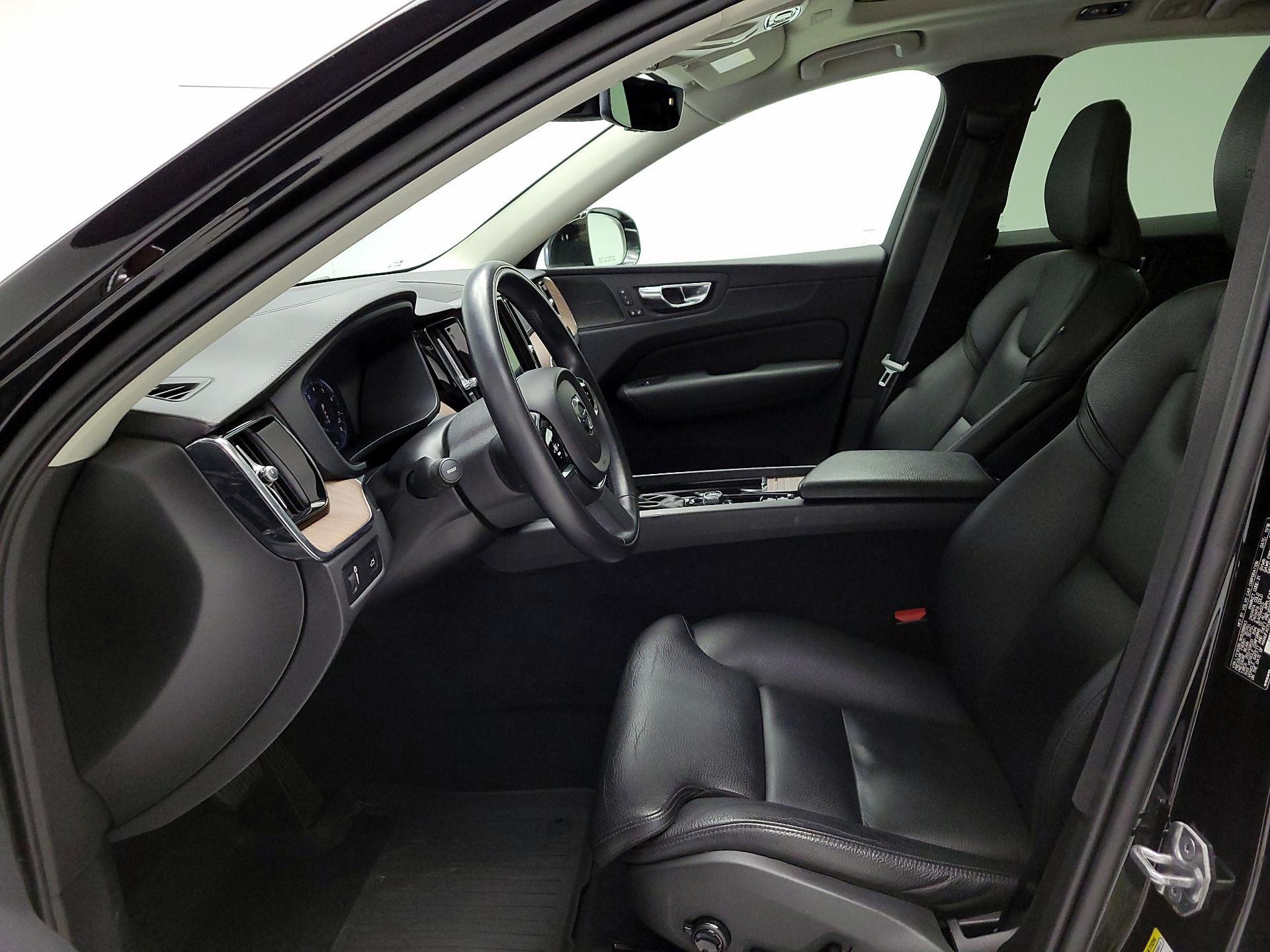 Thumbnail: 2019 Volvo XC60 - 11