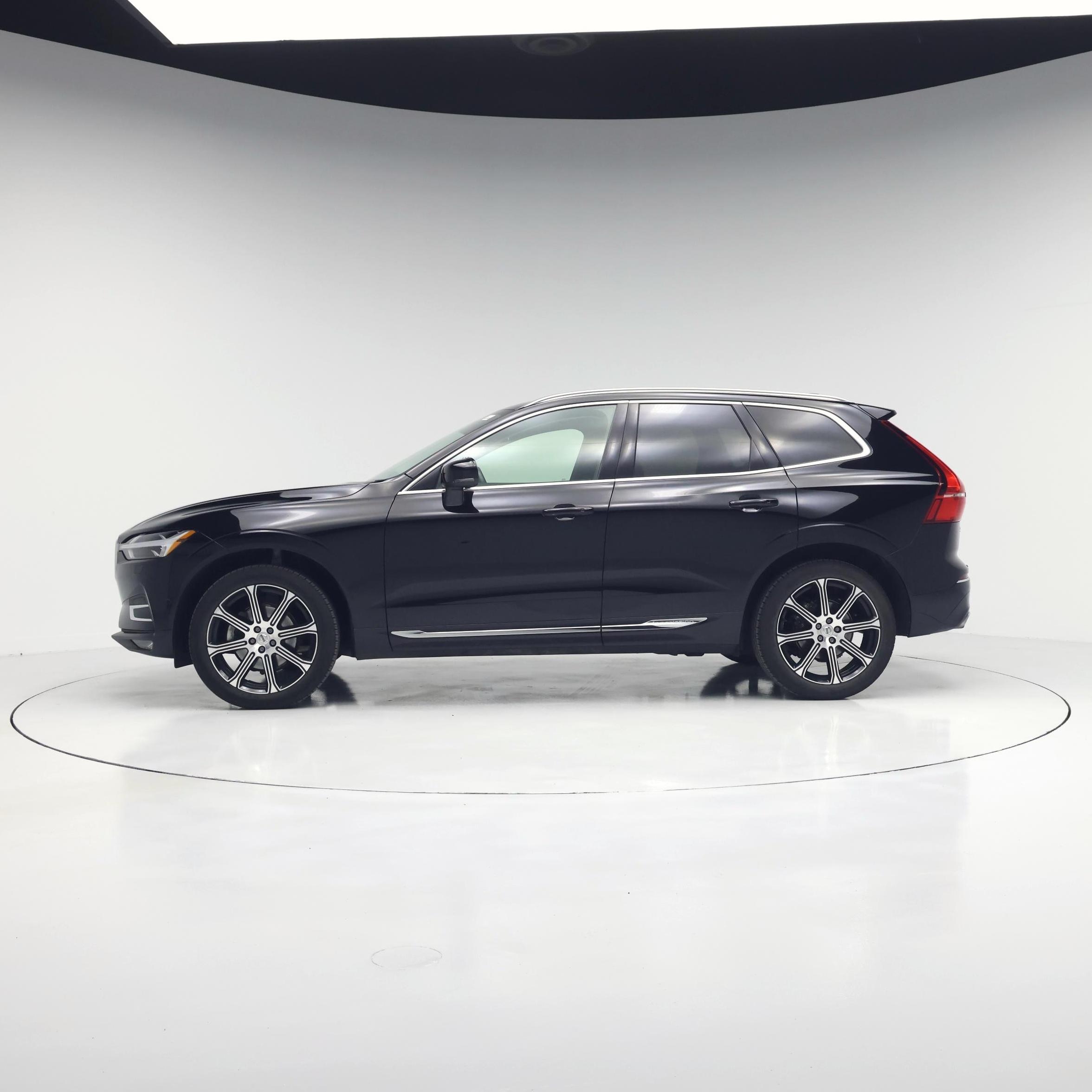 Thumbnail: 2019 Volvo XC60 - 3