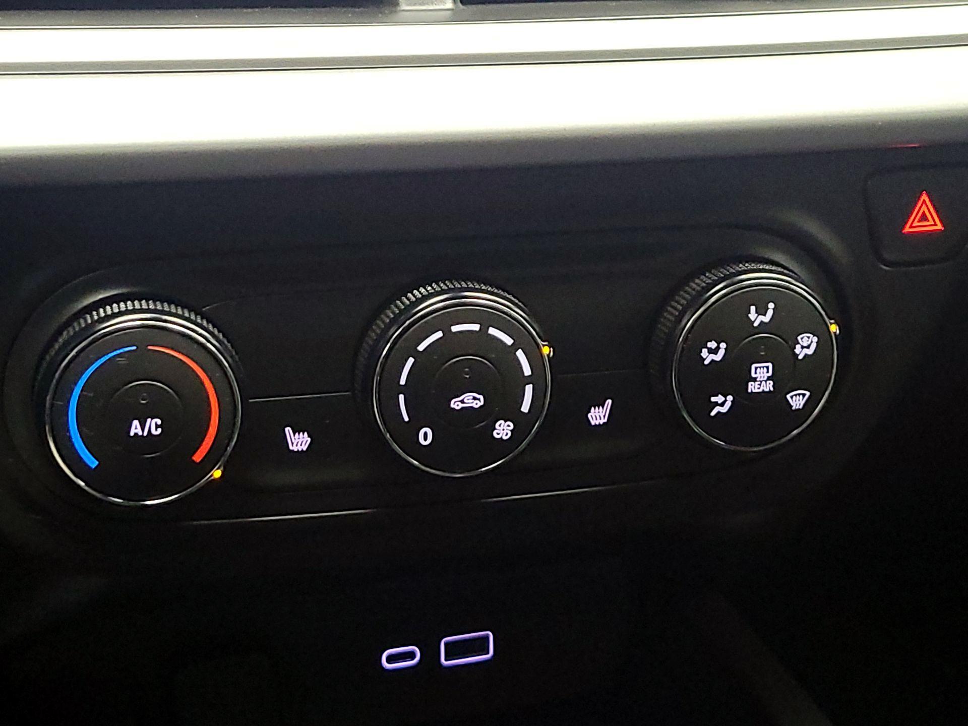 Thumbnail: 2024 Chevrolet Trax - 15