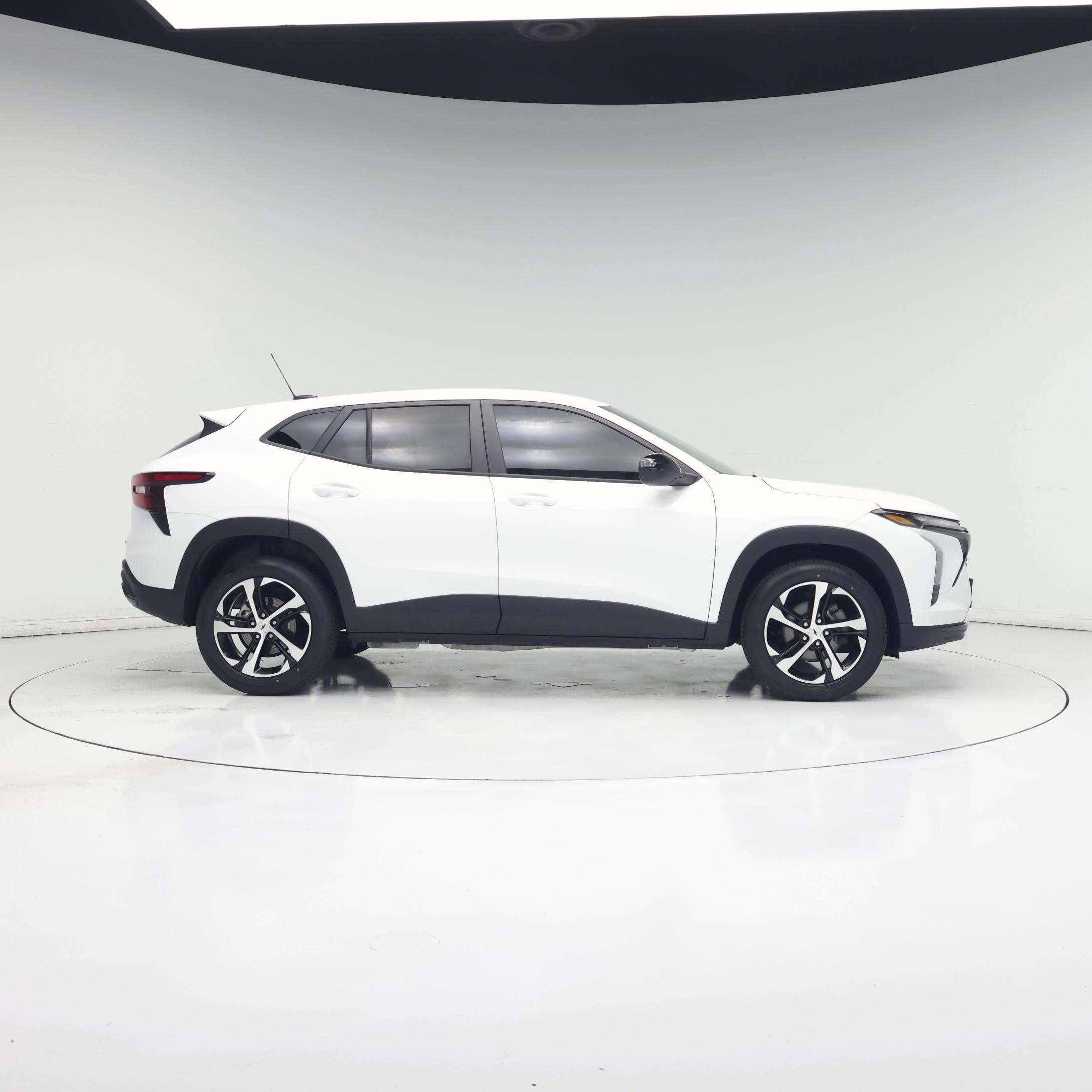 Thumbnail: 2024 Chevrolet Trax - 7