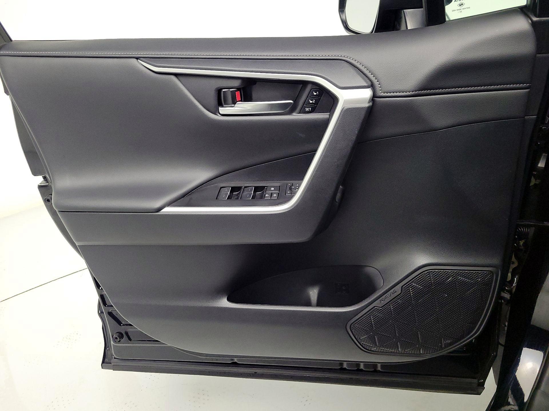 Thumbnail: 2024 Toyota RAV4 - 12