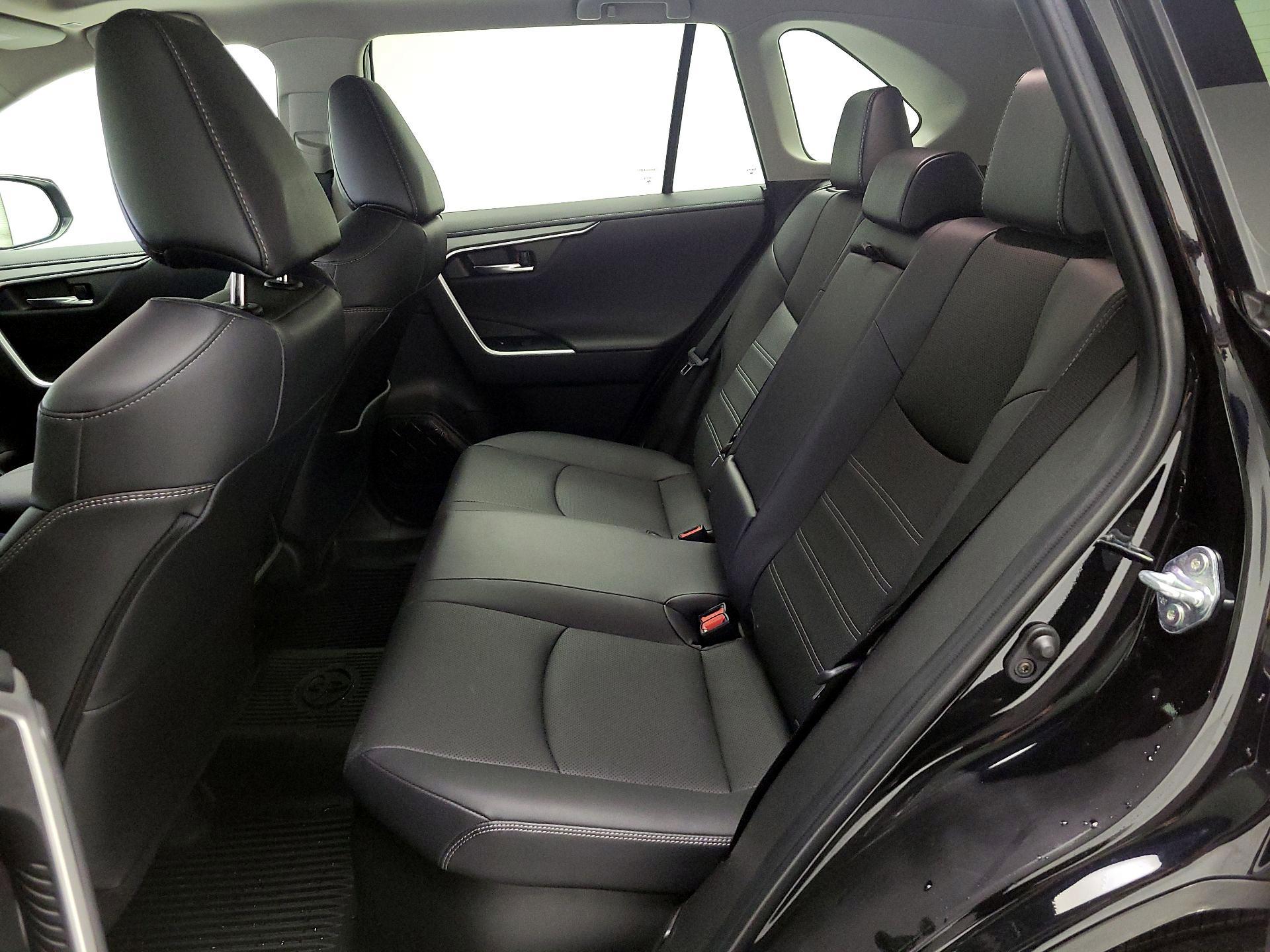 Thumbnail: 2024 Toyota RAV4 - 17