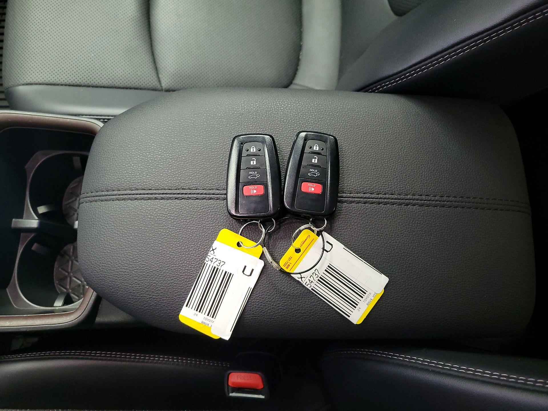 Thumbnail: 2024 Toyota RAV4 - 20