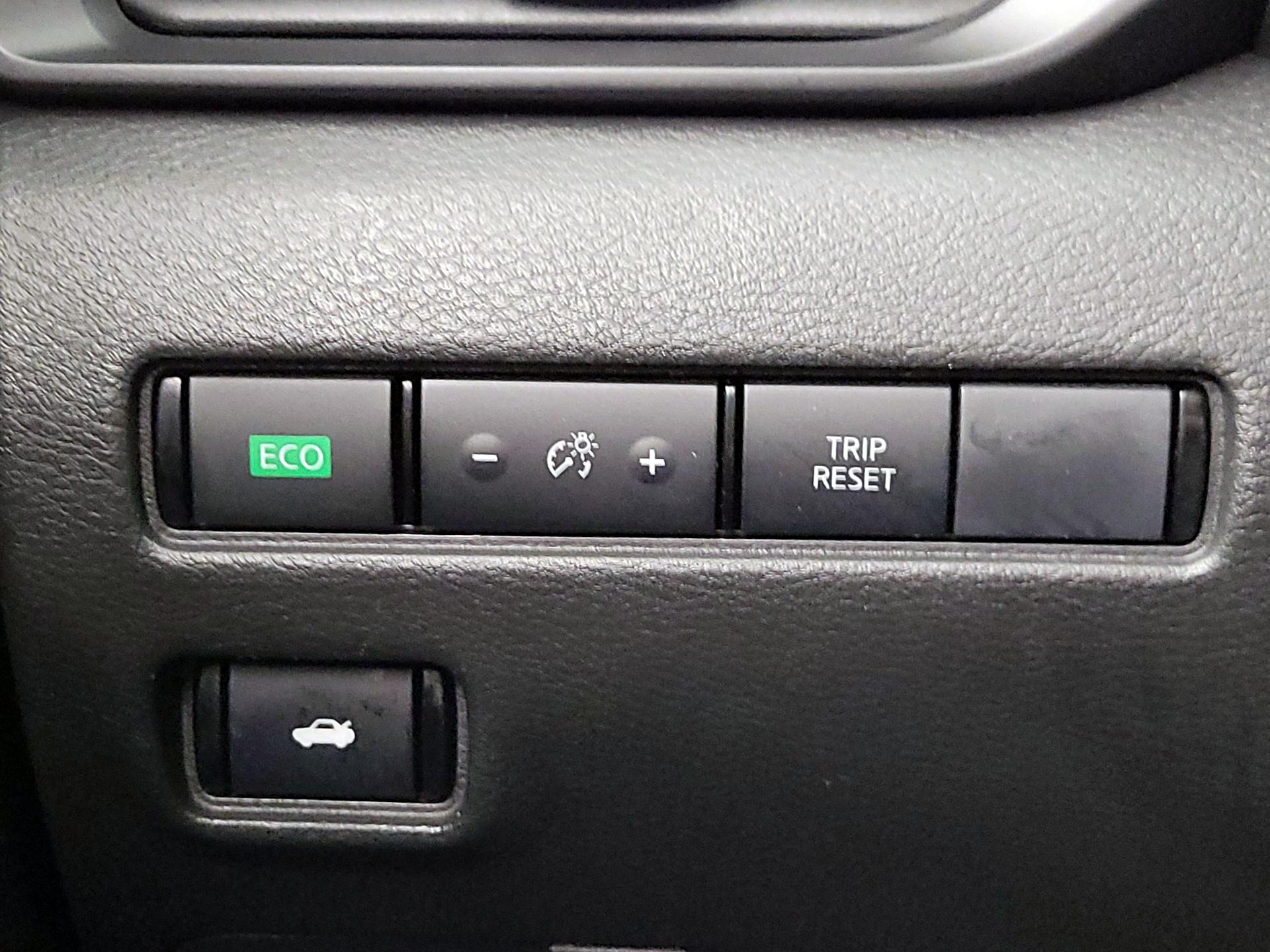 Thumbnail: 2025 Nissan Sentra - 13