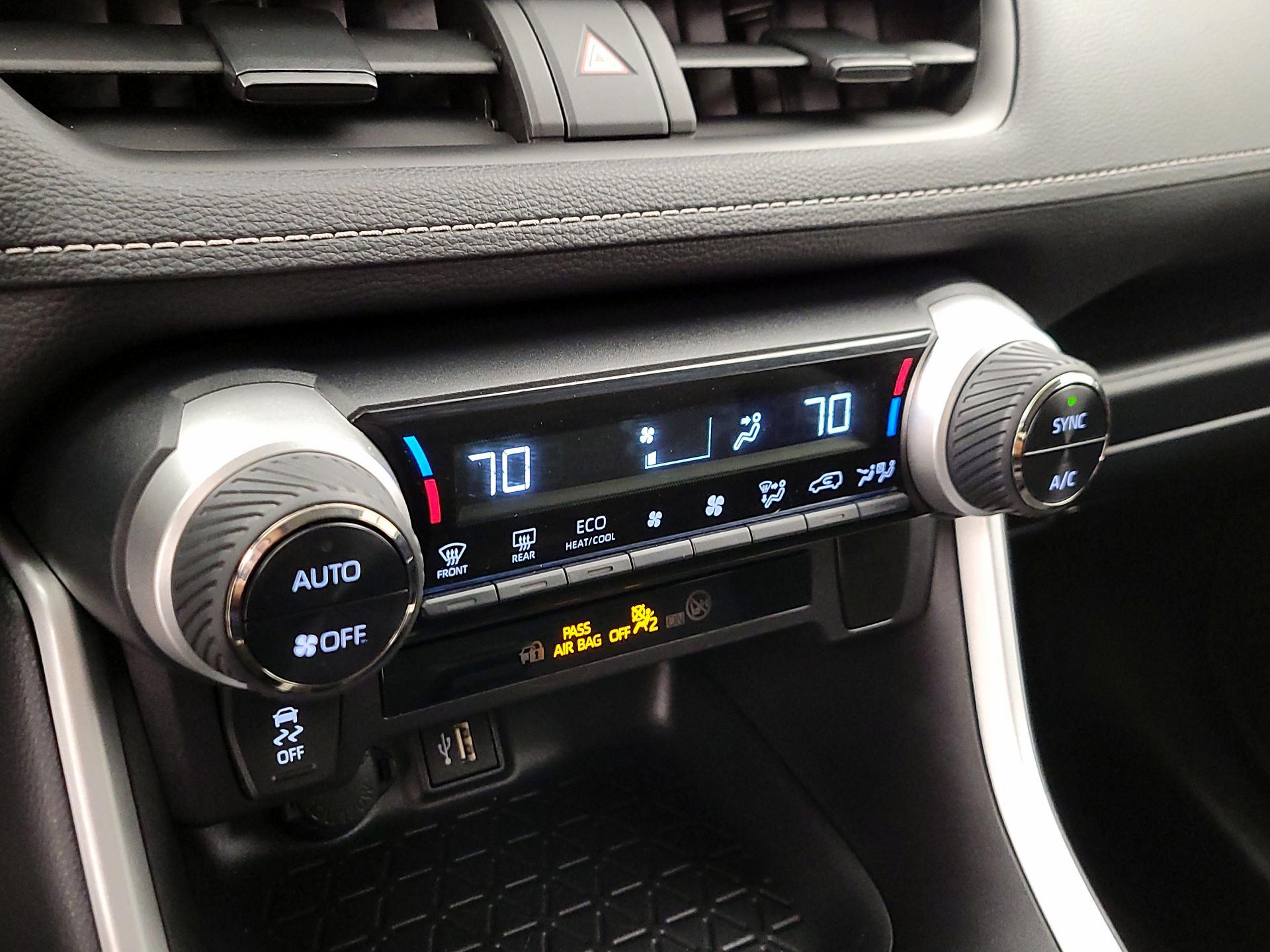 Thumbnail: 2025 Toyota RAV4 - 16