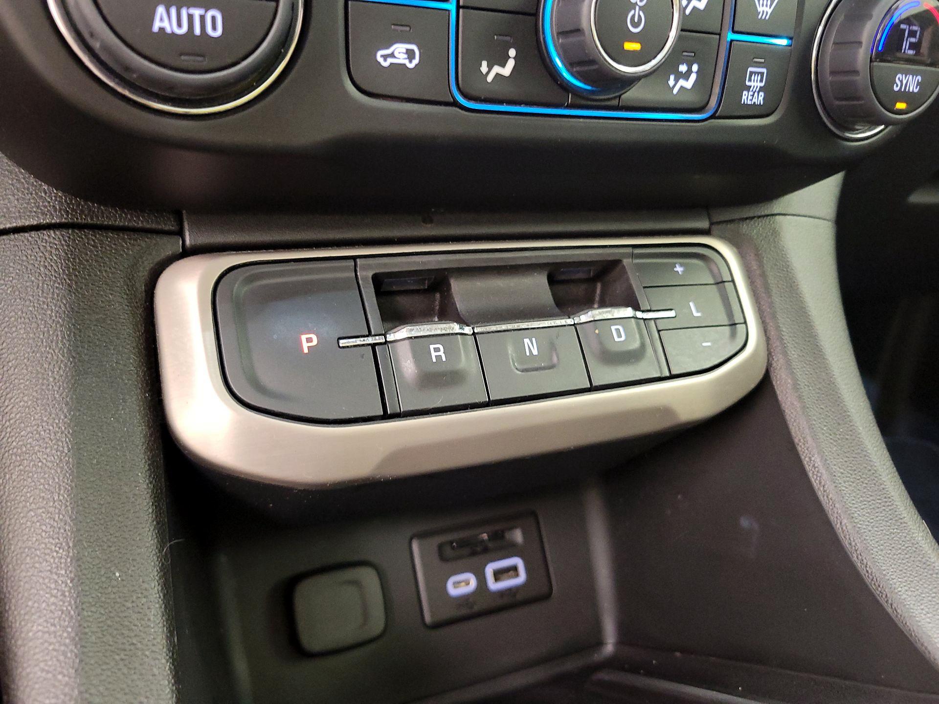 Thumbnail: 2023 GMC Acadia - 17