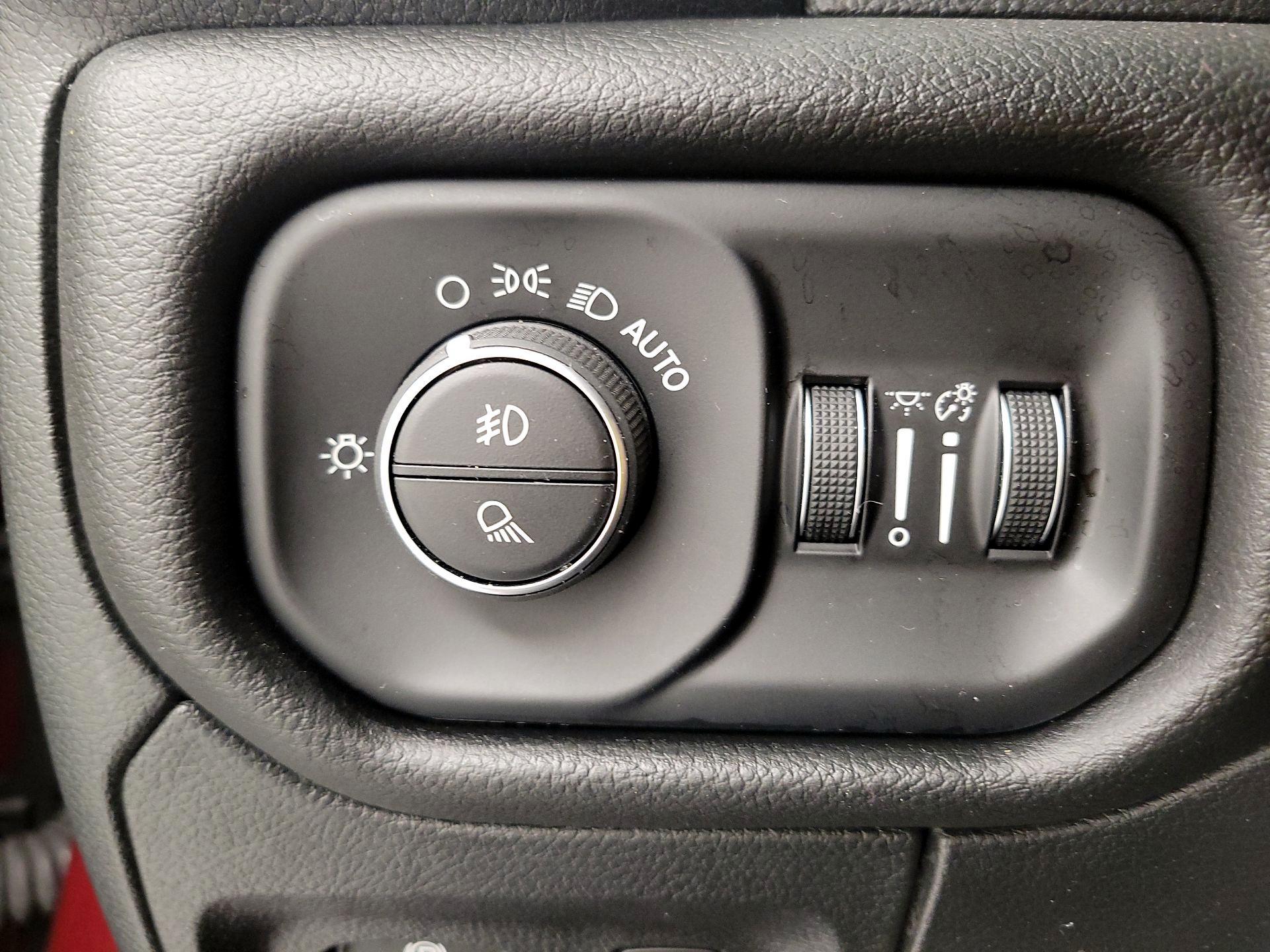 Thumbnail: 2023 RAM 1500 - 13