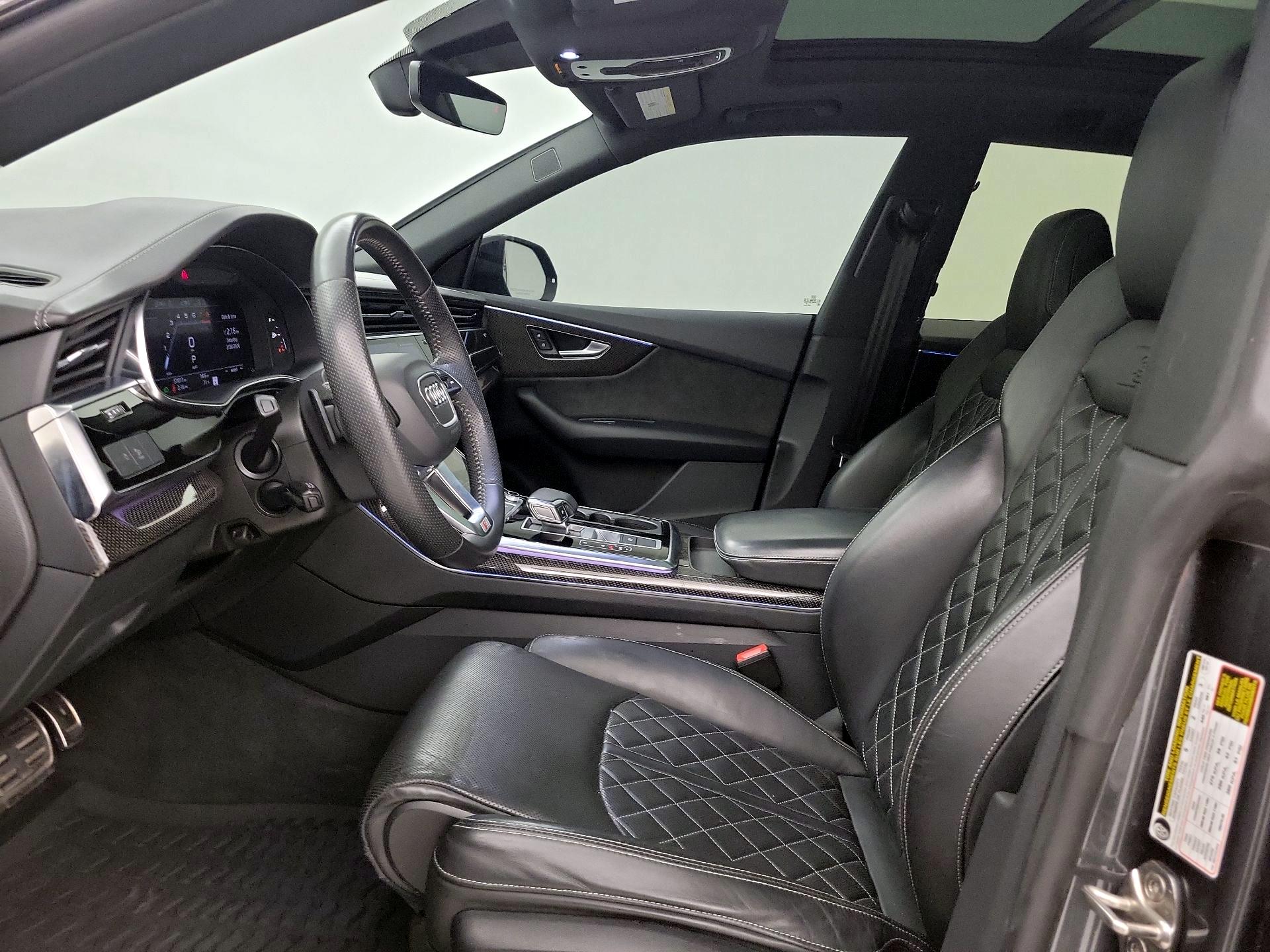 Thumbnail: 2020 Audi SQ8 - 11
