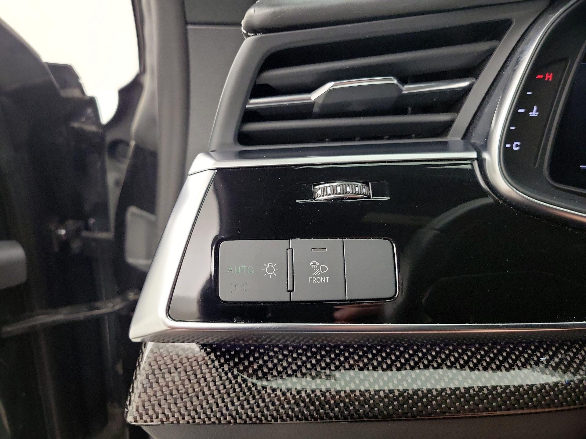 Thumbnail: 2020 Audi SQ8 - 13