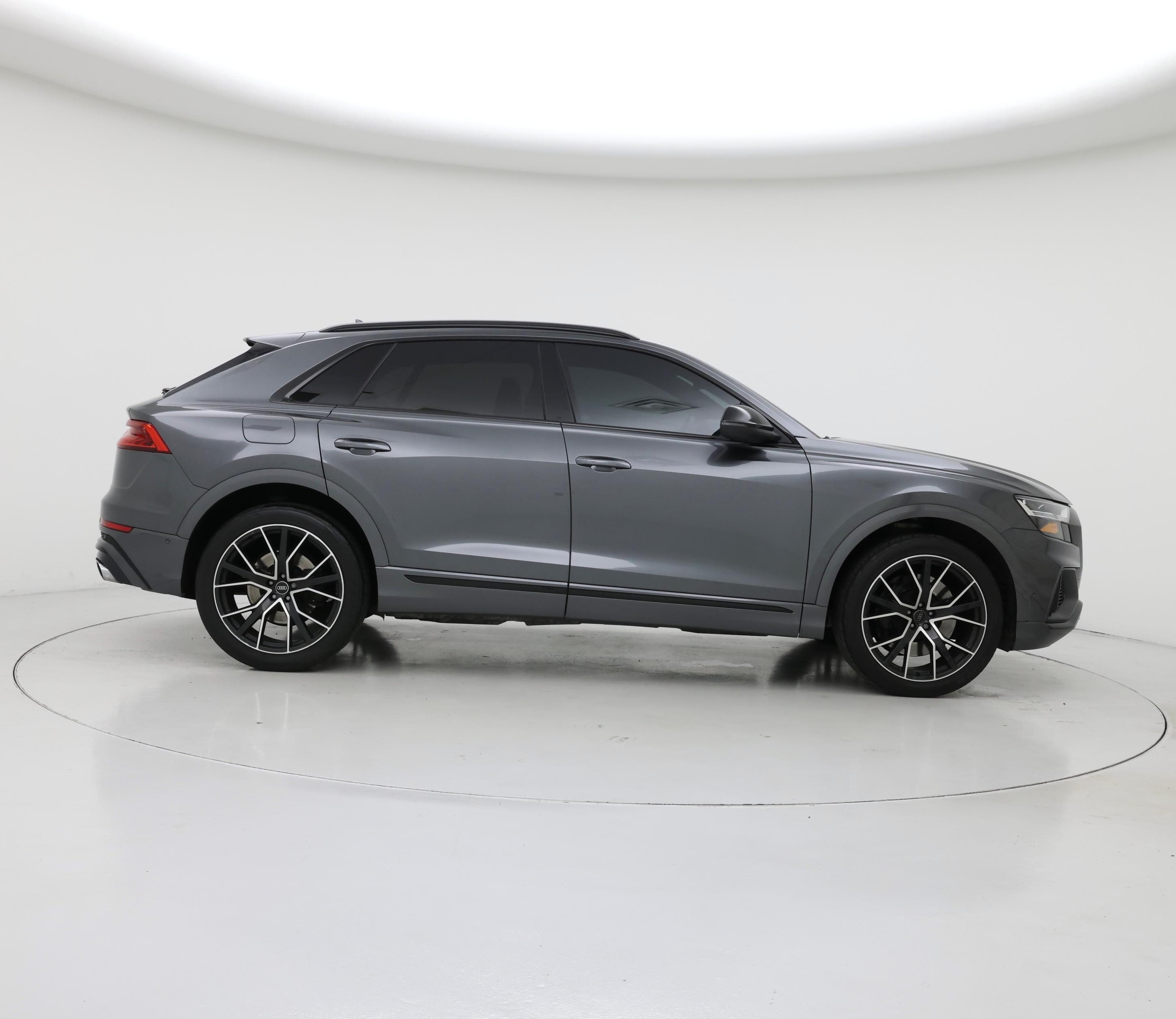 Thumbnail: 2020 Audi SQ8 - 7