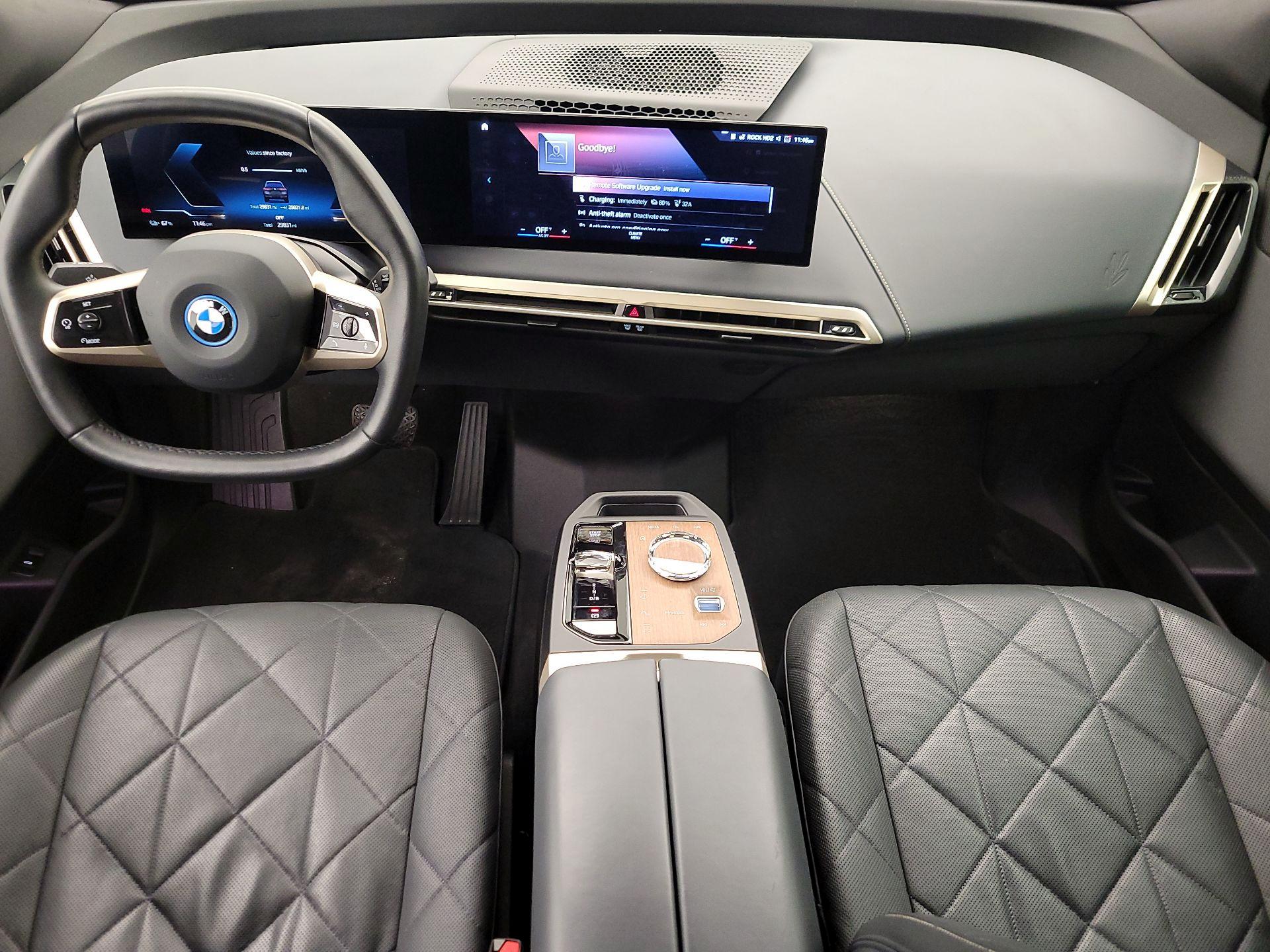 Thumbnail: 2022 BMW iX - 9