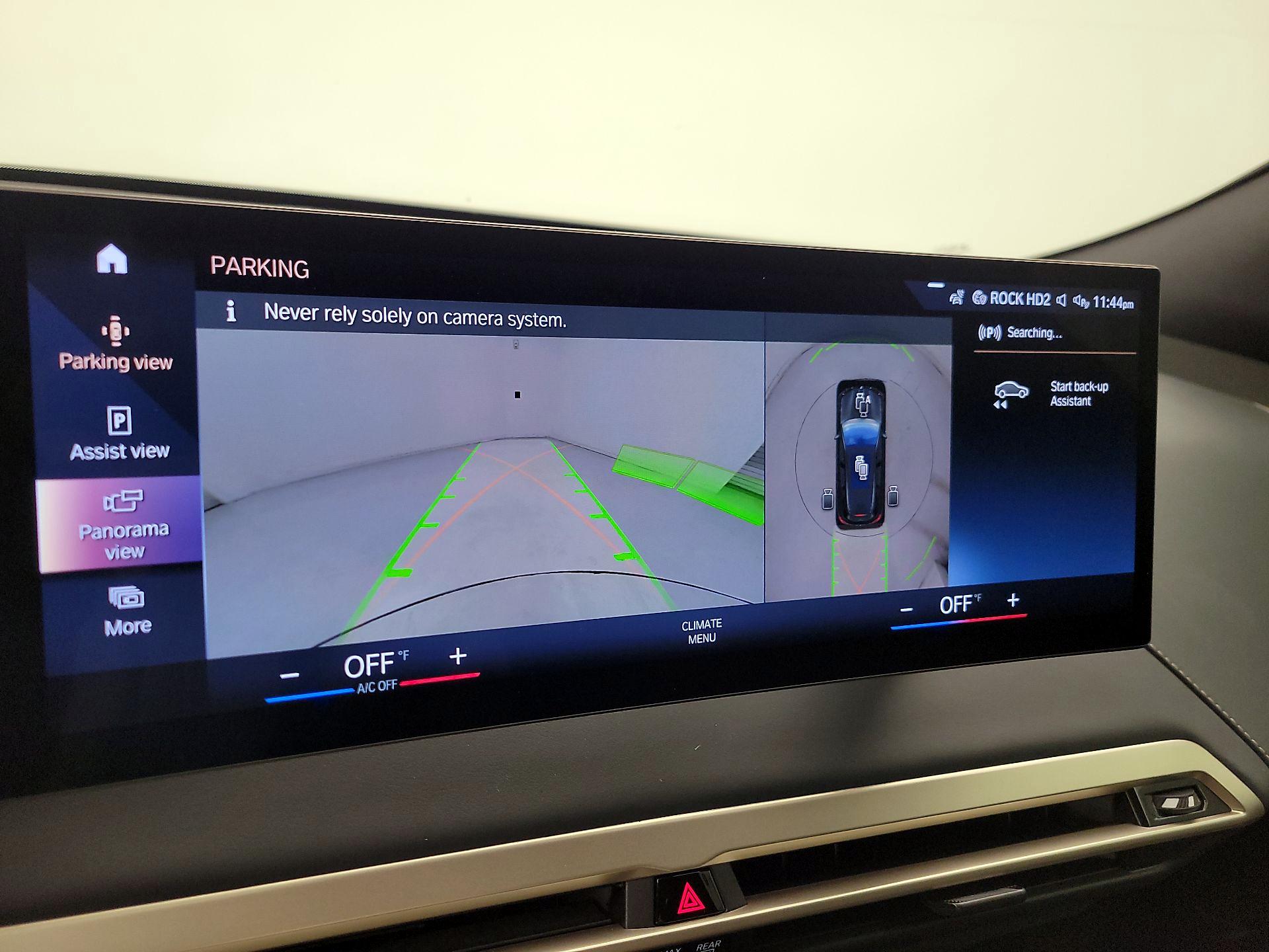 Thumbnail: 2022 BMW iX - 15