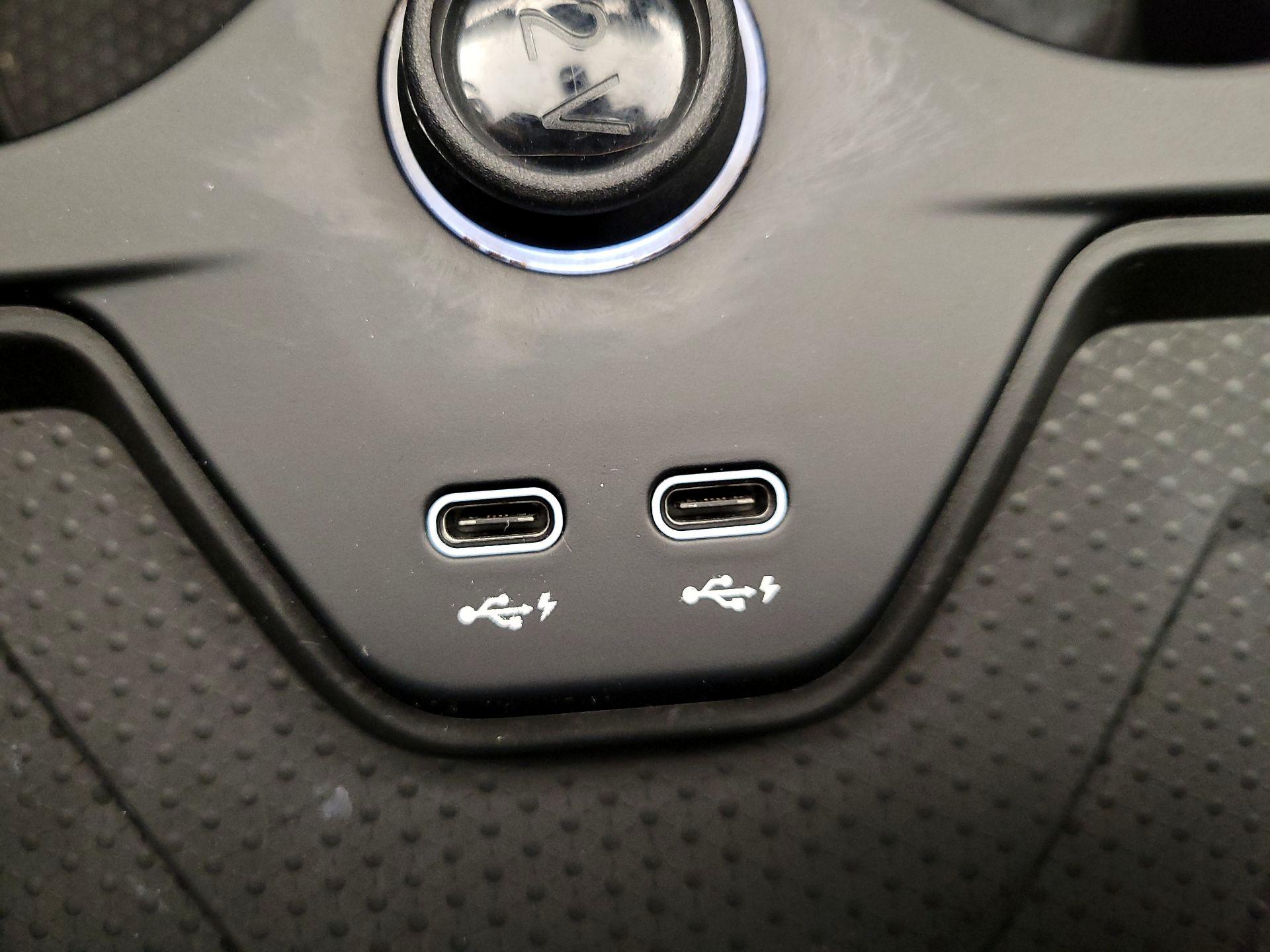 Thumbnail: 2022 BMW iX - 19