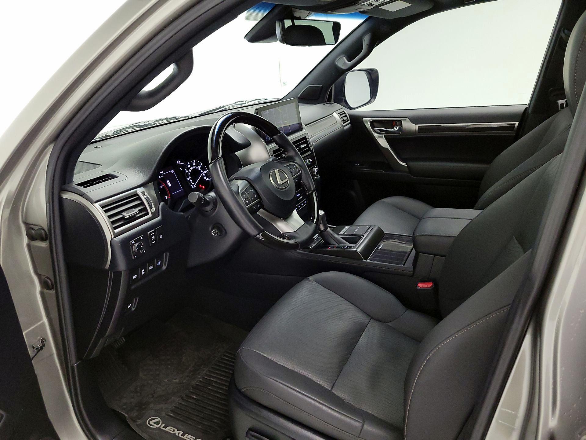 Thumbnail: 2023 Lexus GX - 11