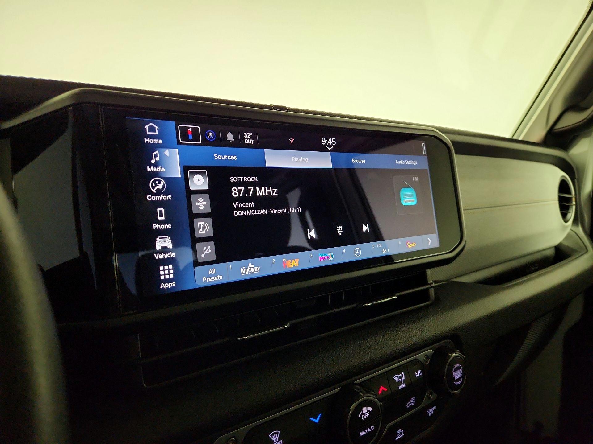 Thumbnail: 2025 Jeep Gladiator - 14