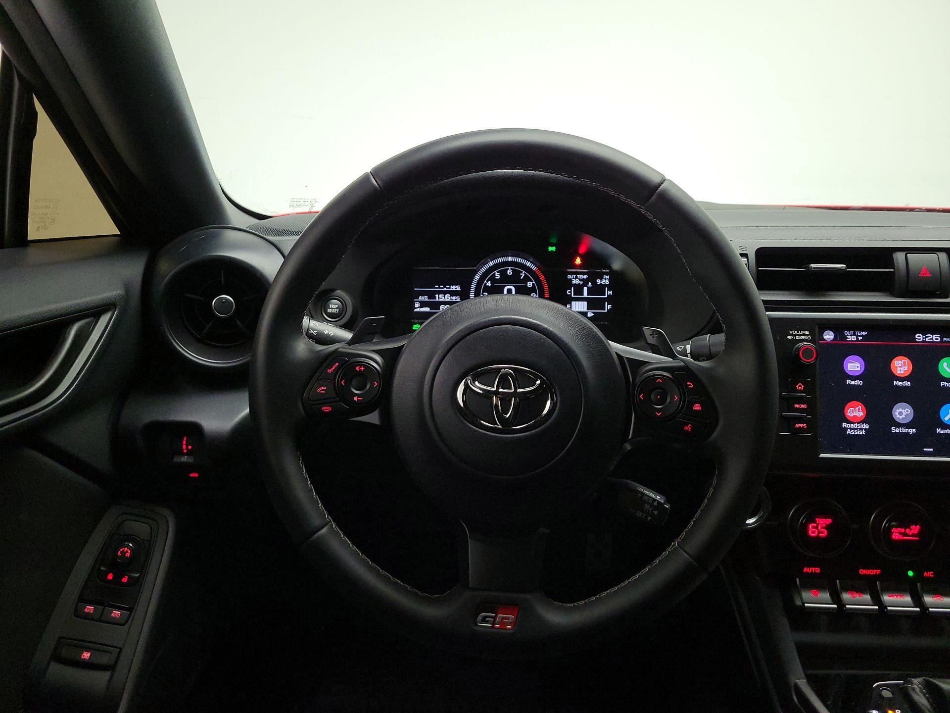 Thumbnail: 2025 Toyota GR86 - 10