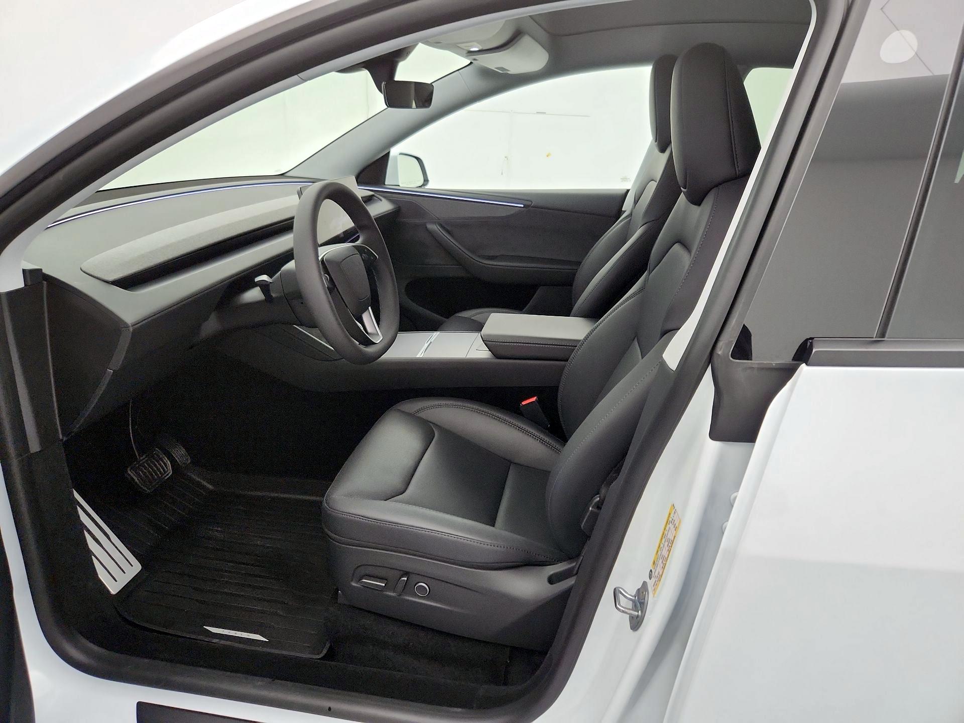 Thumbnail: 2026 Tesla Model Y - 11