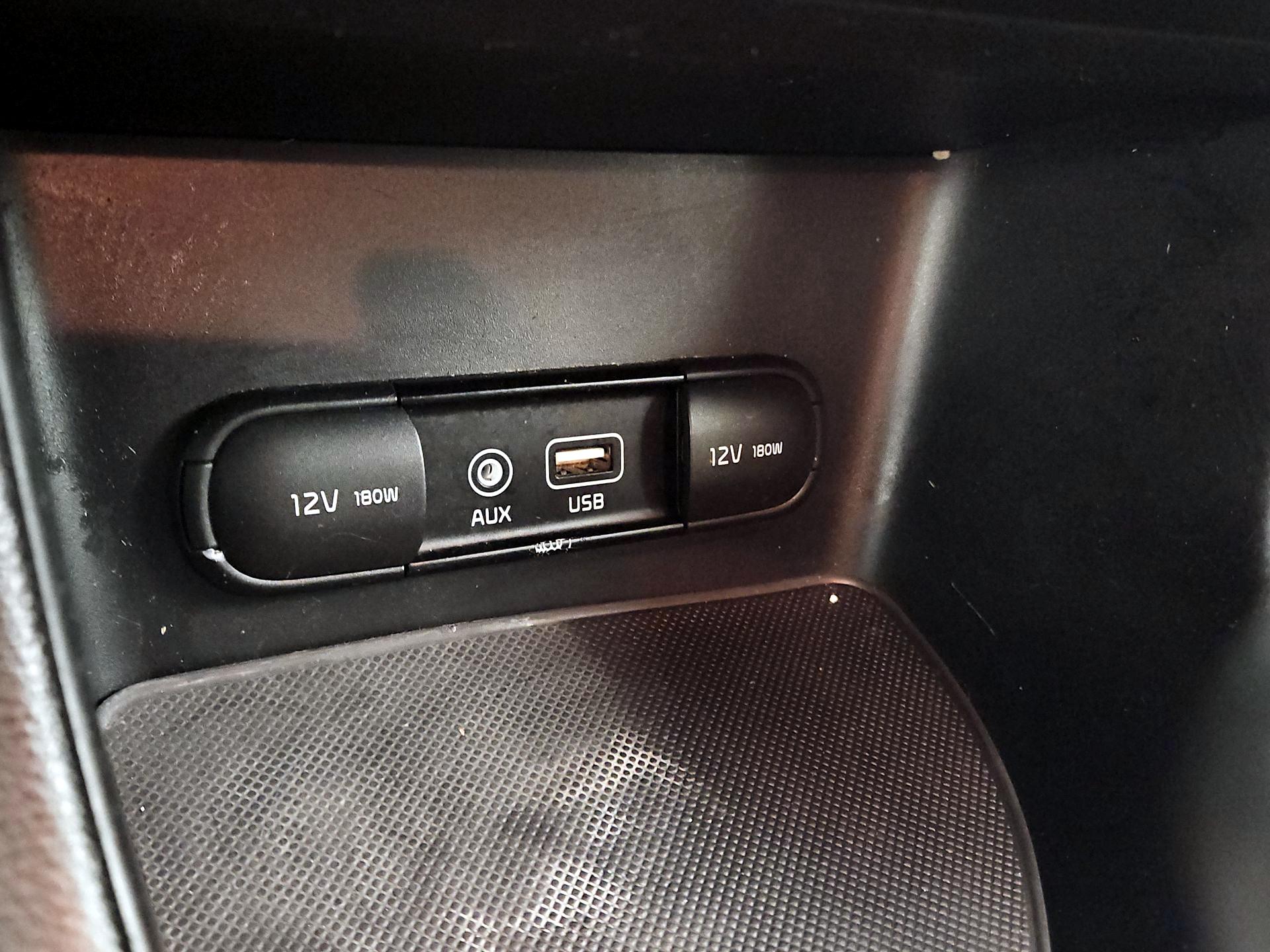 Thumbnail: 2018 Kia Sportage - 18