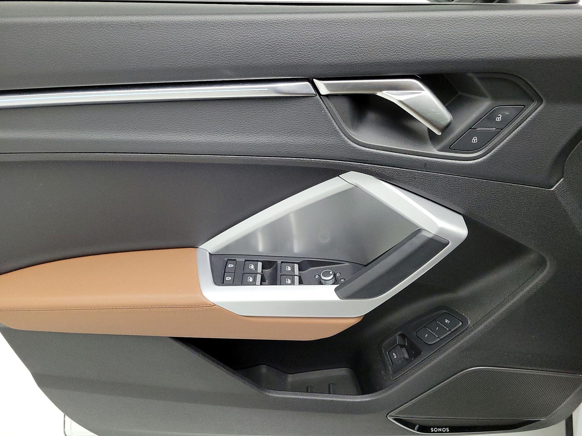 Thumbnail: 2024 Audi Q3 - 12