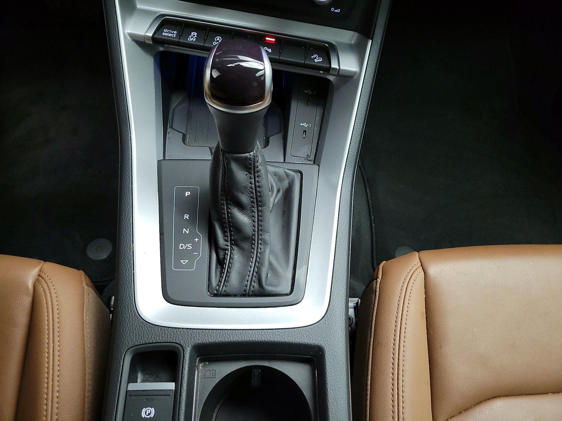 Thumbnail: 2024 Audi Q3 - 17