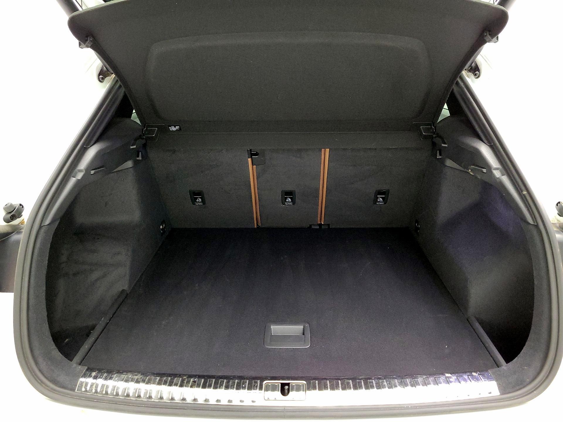 Thumbnail: 2024 Audi Q3 - 19