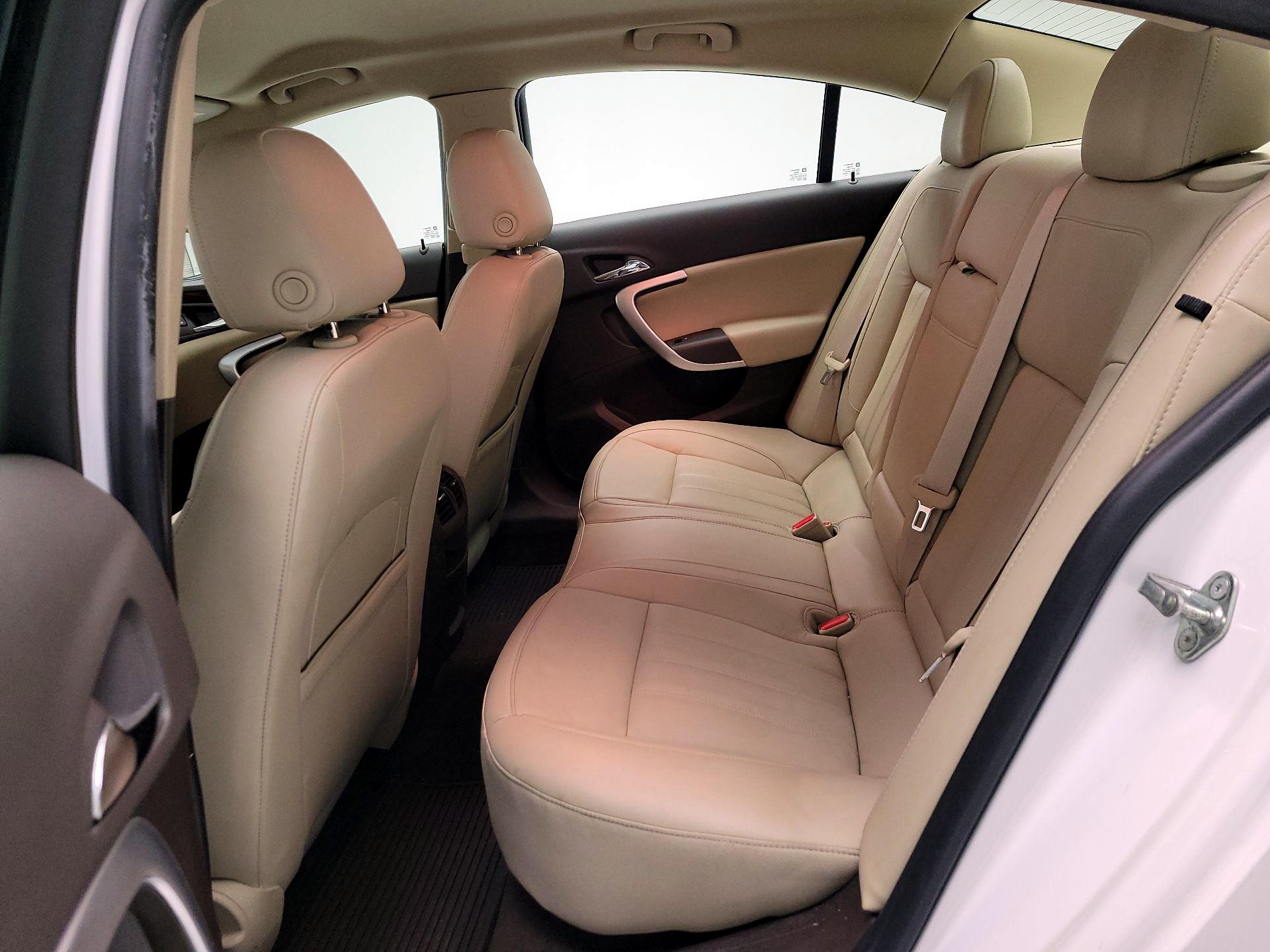 Thumbnail: 2016 Buick Regal - 18