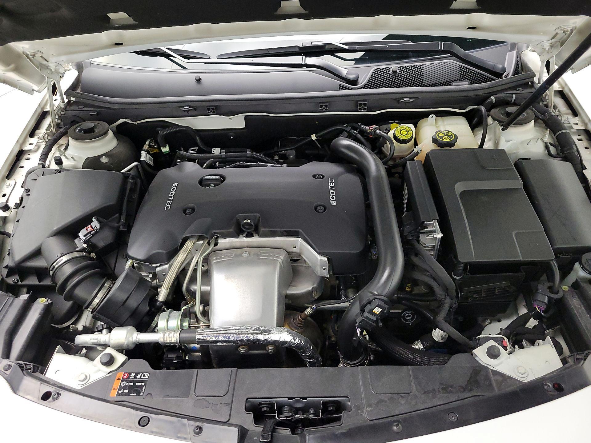 Thumbnail: 2016 Buick Regal - 20