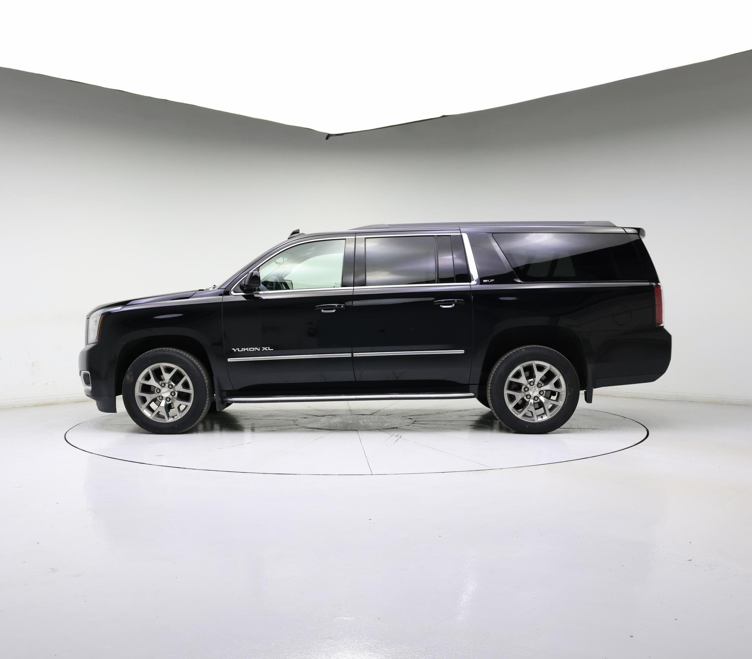 Thumbnail: 2020 GMC Yukon XL - 3