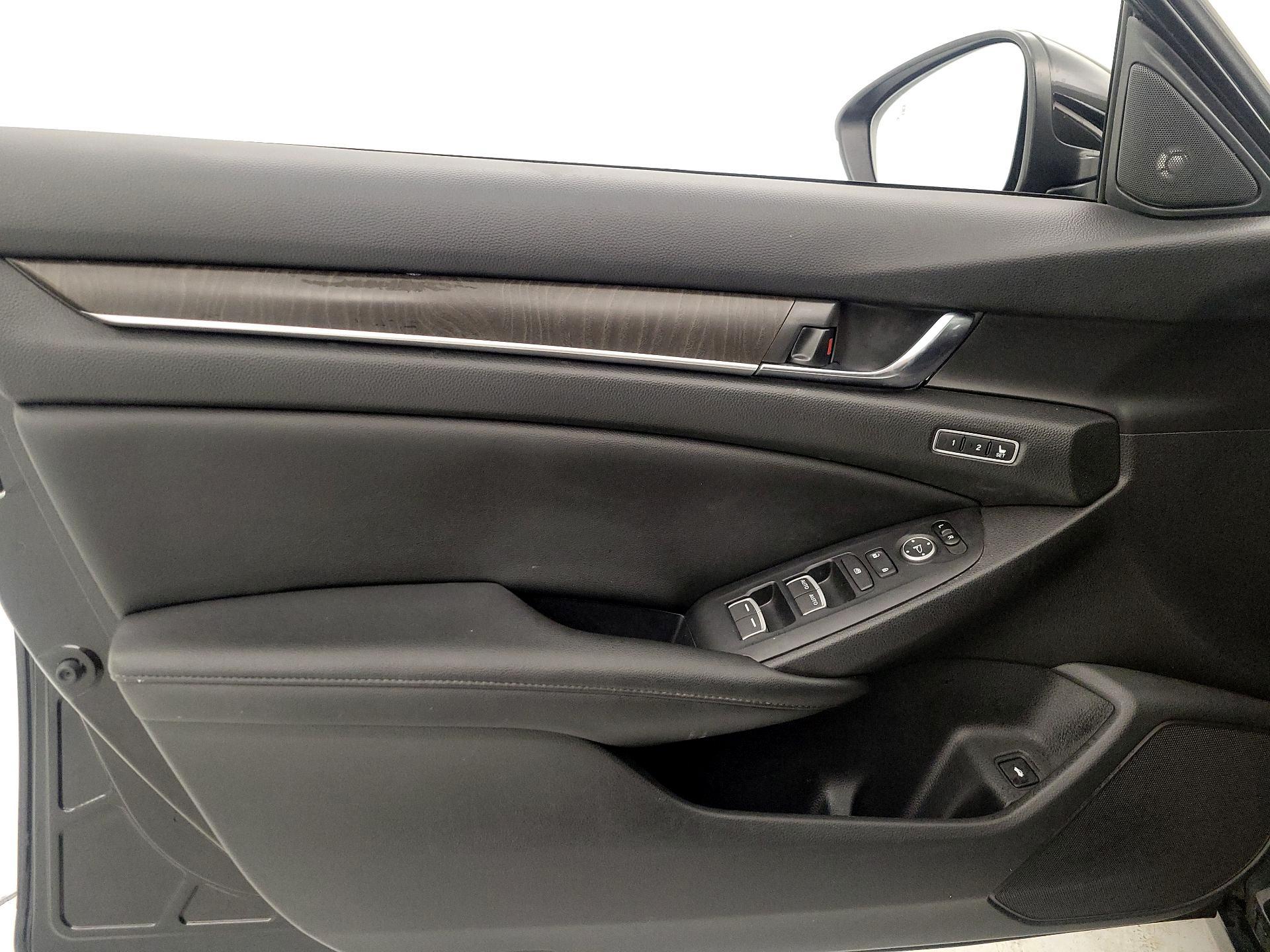 Thumbnail: 2019 Honda Accord - 12