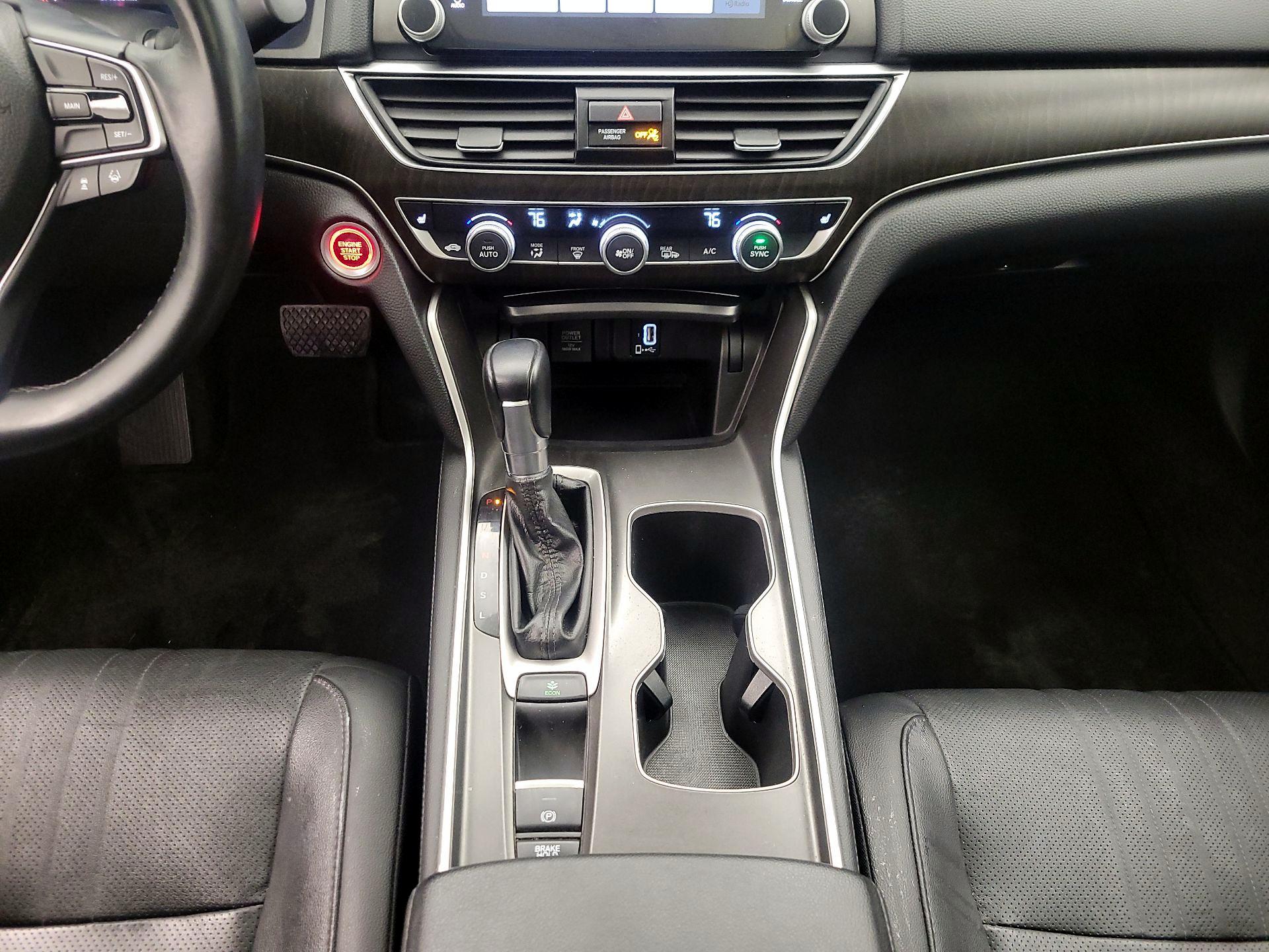 Thumbnail: 2019 Honda Accord - 17