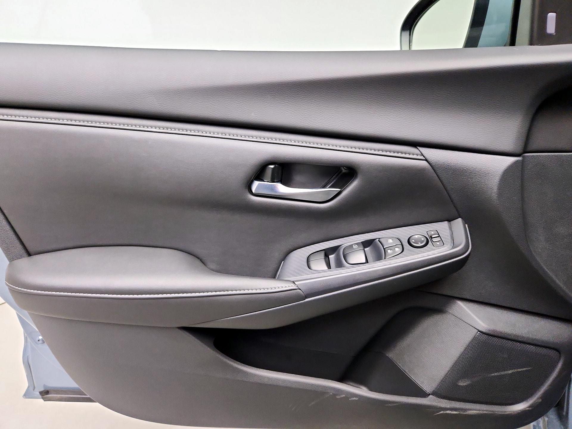 Thumbnail: 2025 Nissan Sentra - 12