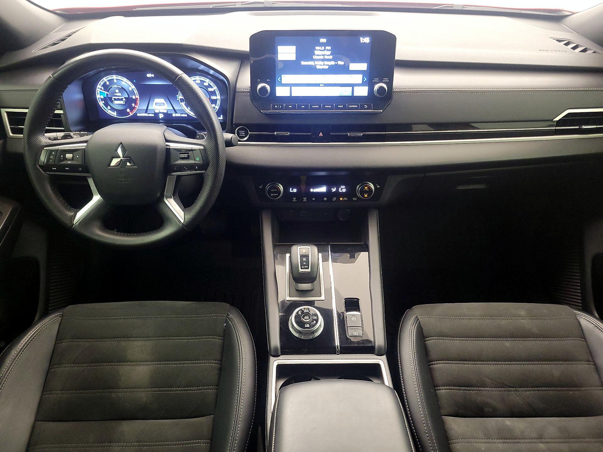 Thumbnail: 2024 Mitsubishi Outlander - 9