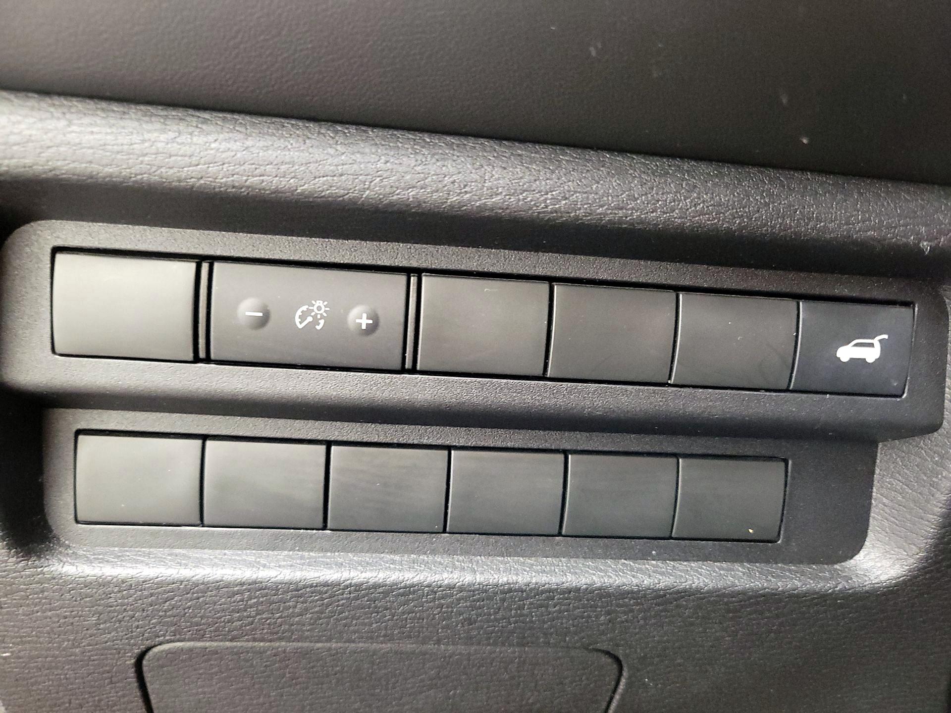 Thumbnail: 2024 Mitsubishi Outlander - 13