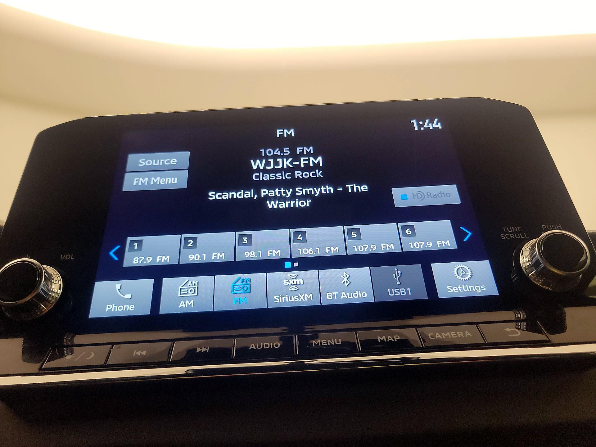 Thumbnail: 2024 Mitsubishi Outlander - 16