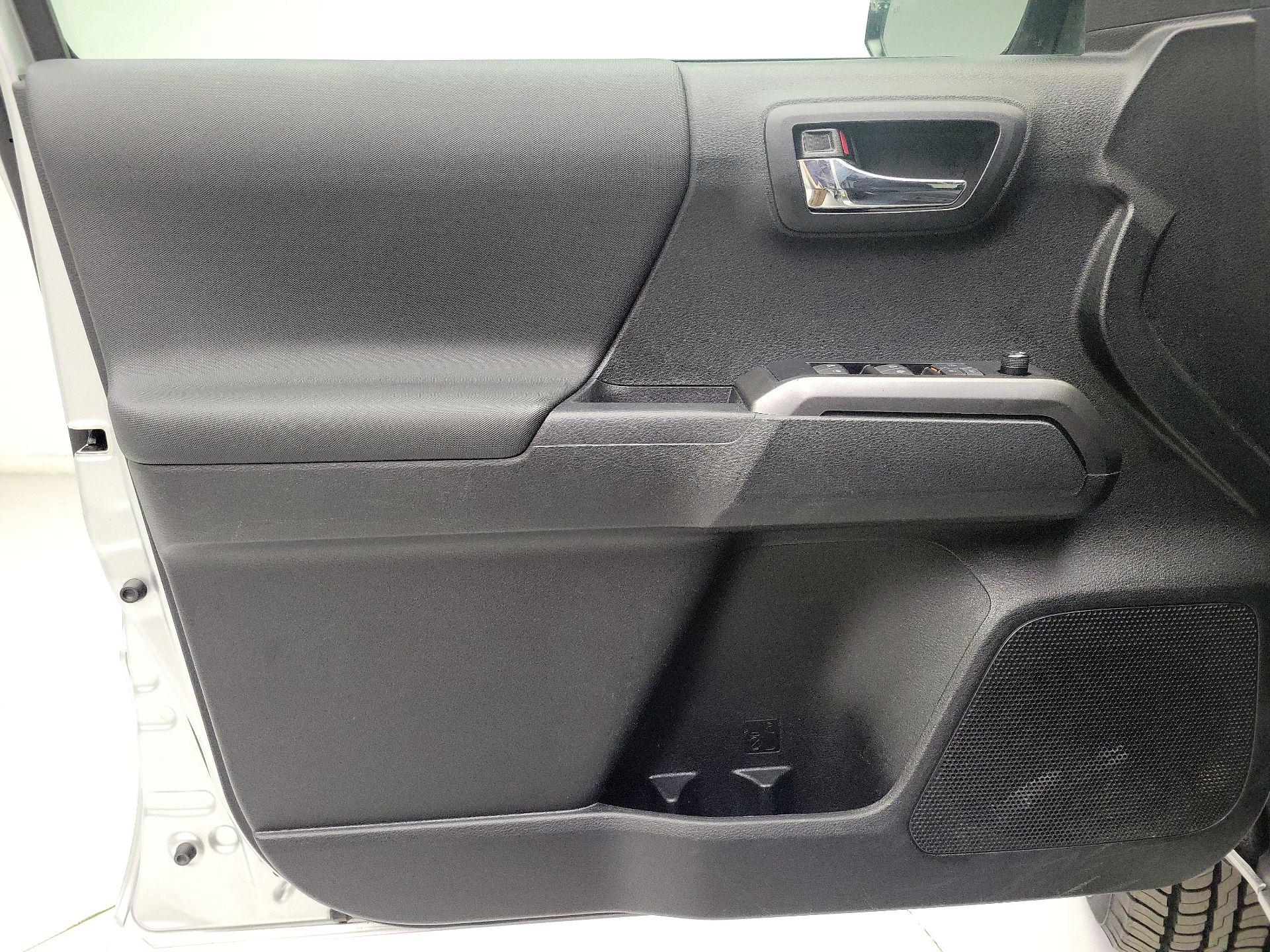 Thumbnail: 2023 Toyota Tacoma - 12