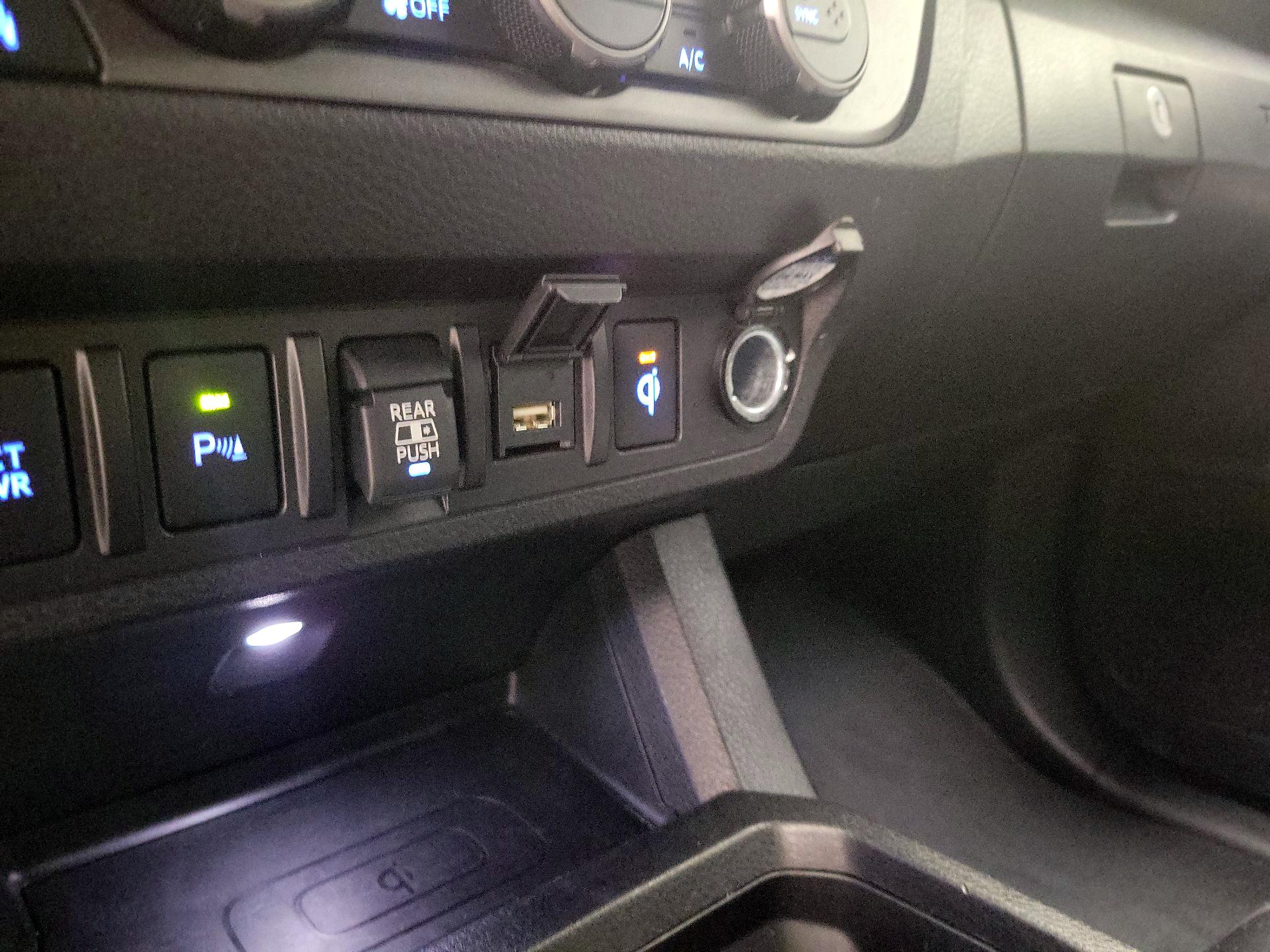 Thumbnail: 2023 Toyota Tacoma - 18