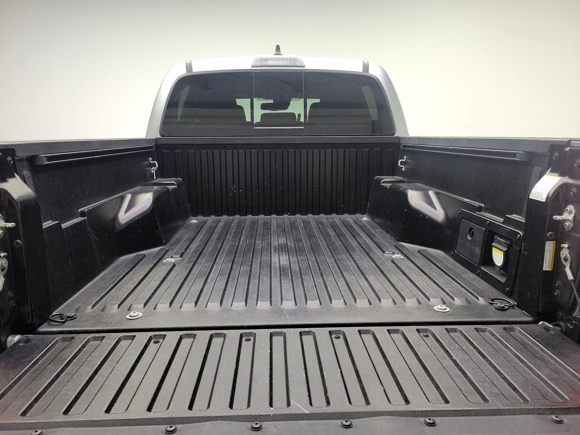 Thumbnail: 2023 Toyota Tacoma - 20