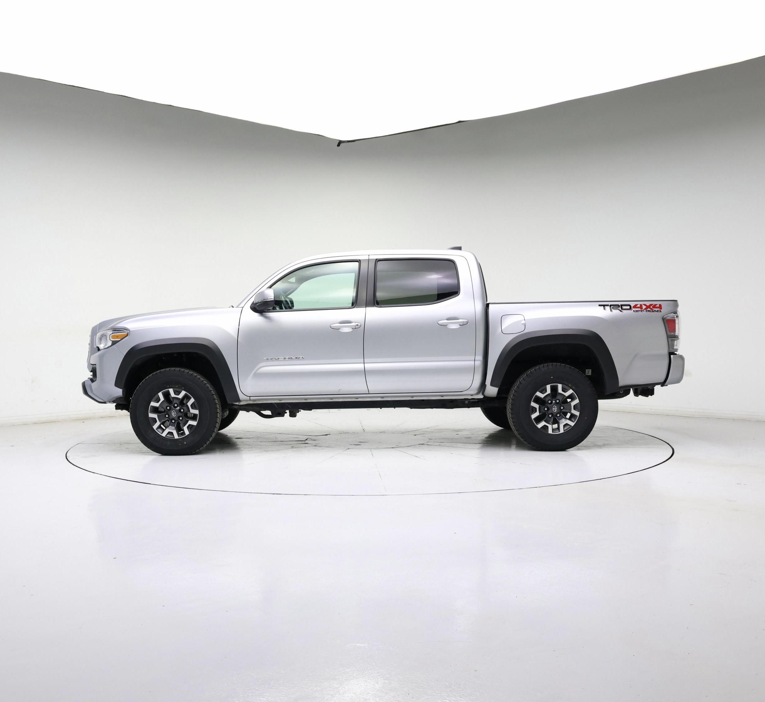 Thumbnail: 2023 Toyota Tacoma - 3