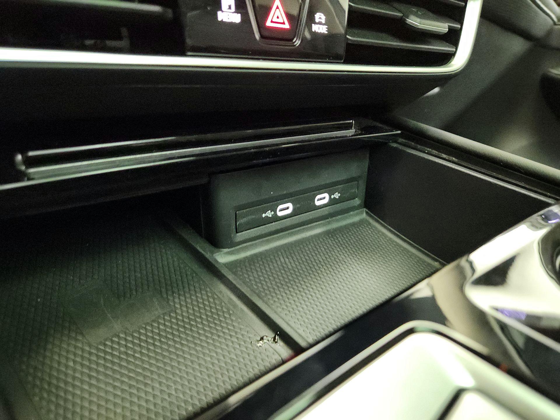 Thumbnail: 2024 Volkswagen Atlas - 19