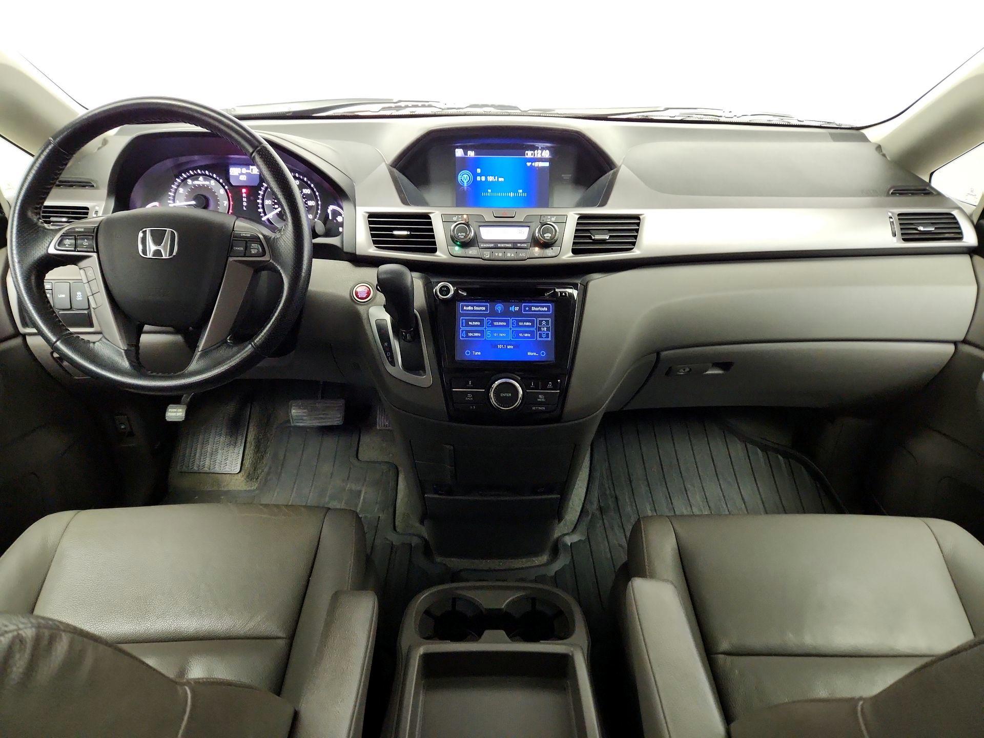 Thumbnail: 2015 Honda Odyssey - 9