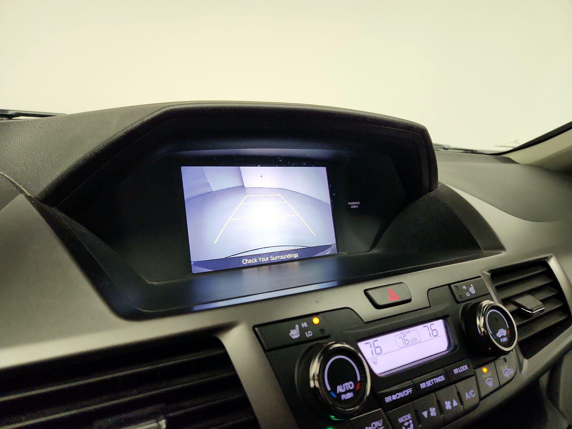 Thumbnail: 2015 Honda Odyssey - 14