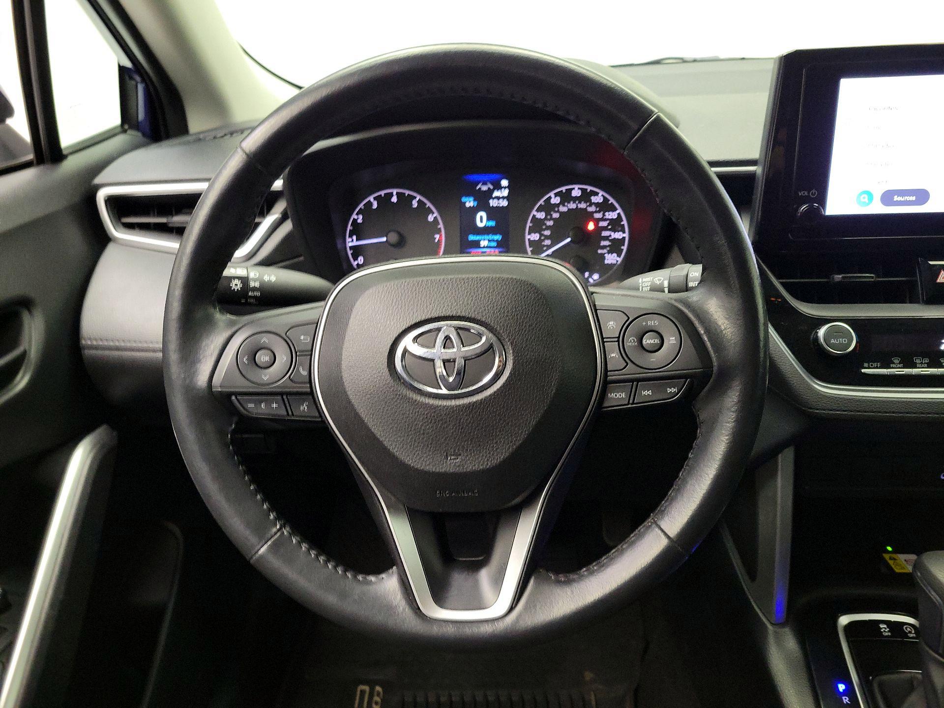 Thumbnail: 2023 Toyota Corolla Cross - 10