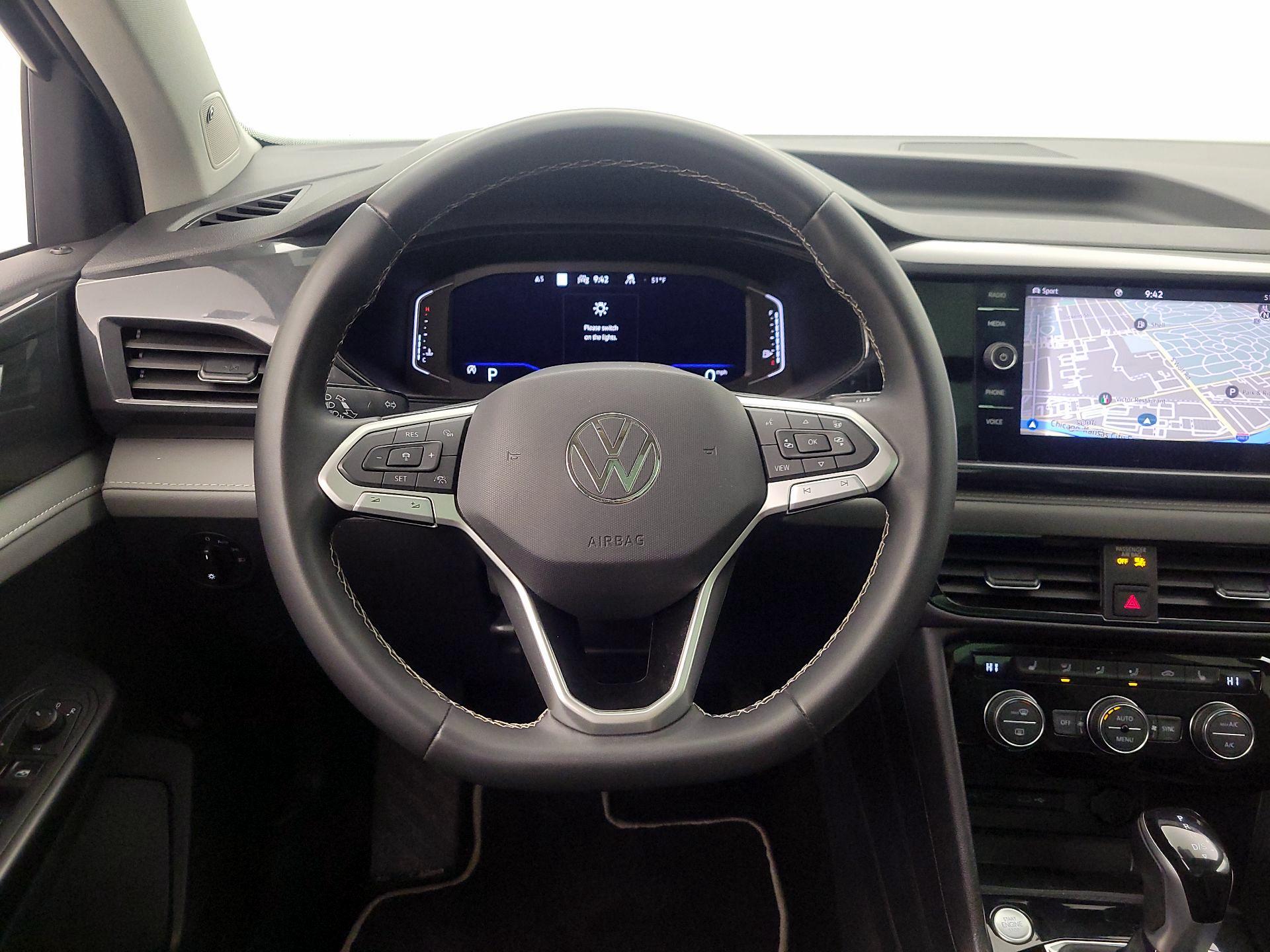 Thumbnail: 2023 Volkswagen Taos - 10